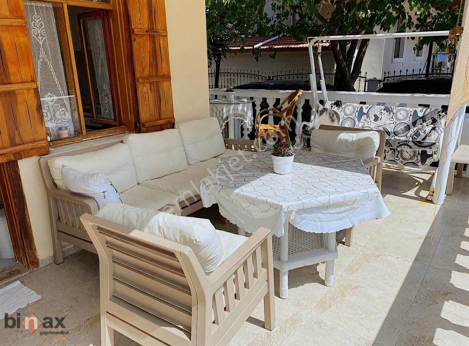 Binax Dan Dikilide Harika Müstakil Villa - Görsel 12