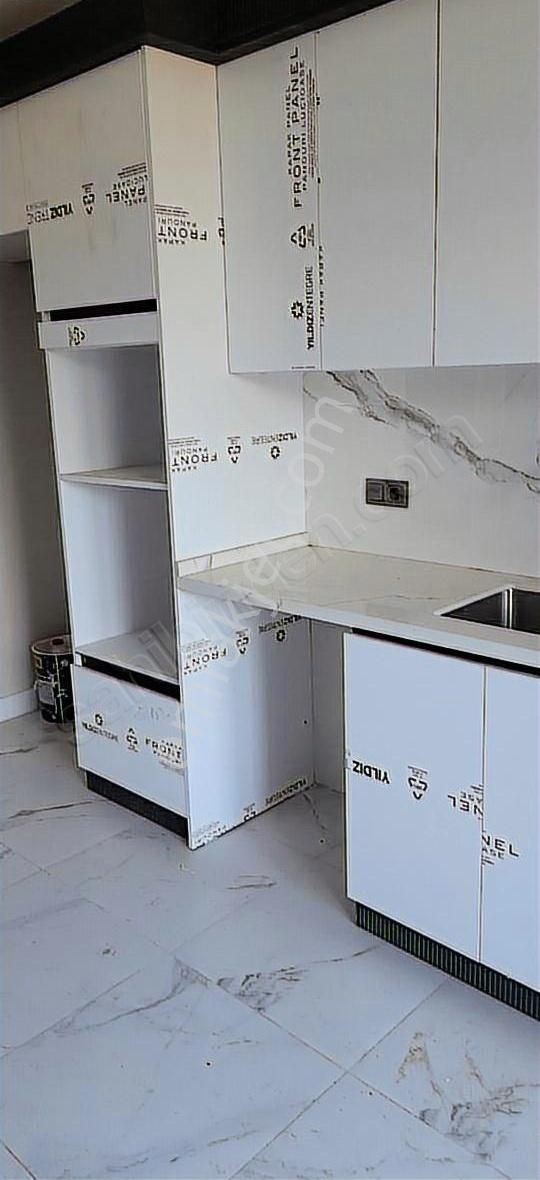 Cumhuriyet Mahallesinde Ebeveyn Banyolu Sıfır 3 Artı 1 - Görsel 13