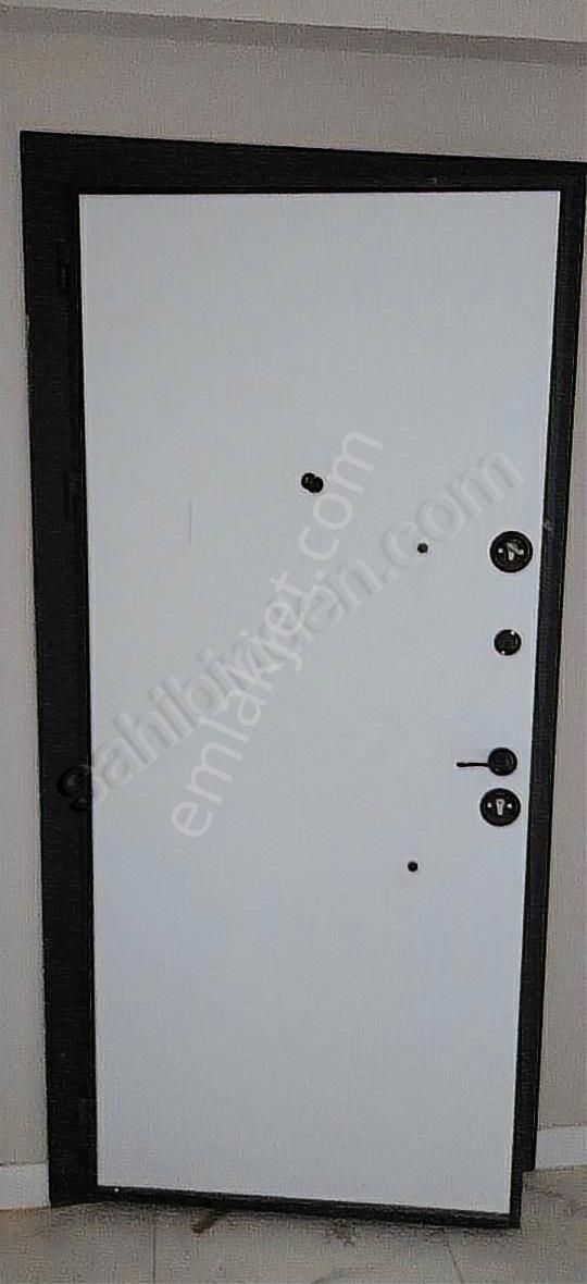 Cumhuriyet Mahallesinde Ebeveyn Banyolu Sıfır 3 Artı 1 - Görsel 2