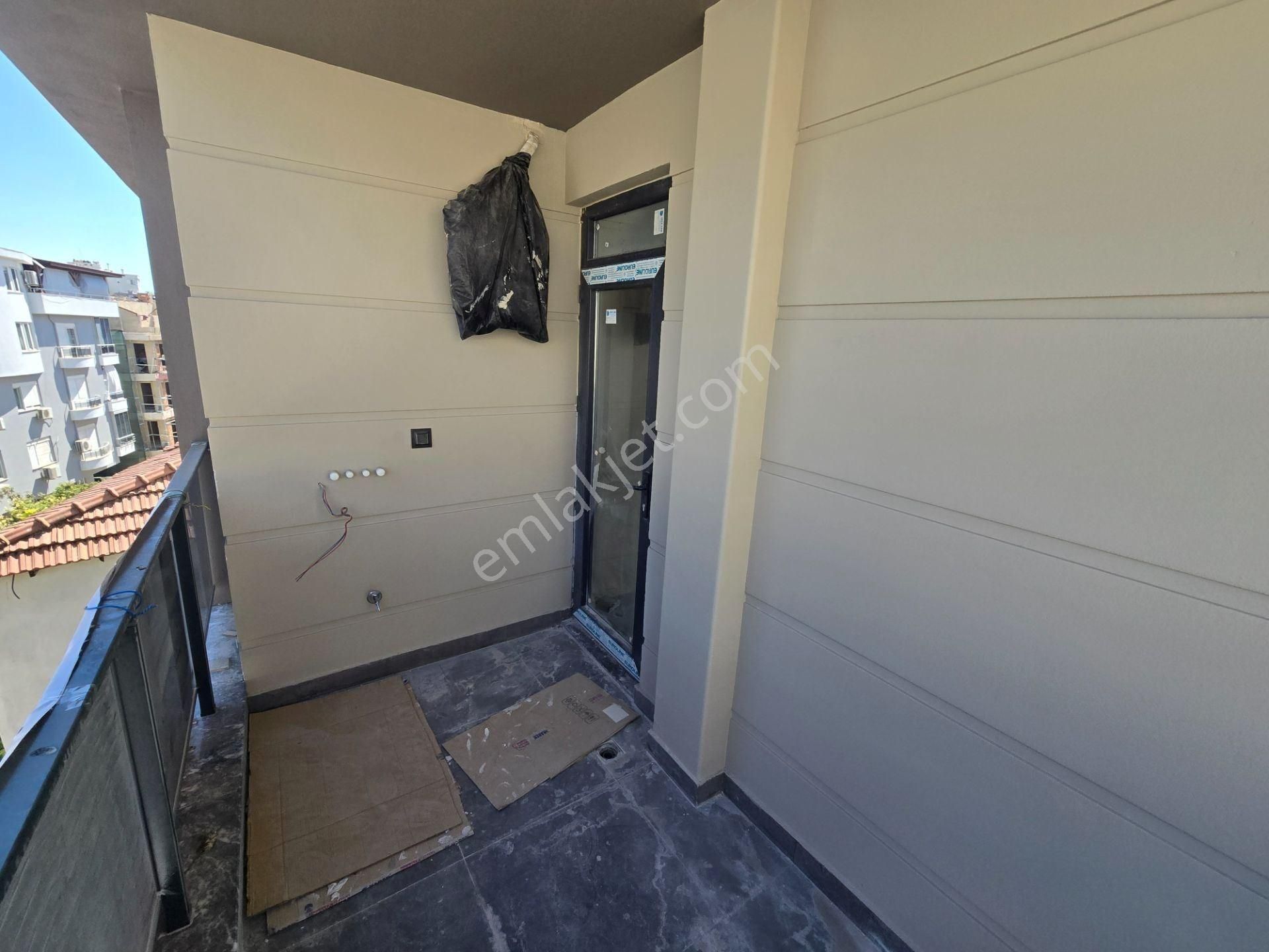 B.onat Ve Anadolu Hastanesi Yakını Sıfır İskanlı Asansörlü 5+1 Dubleks - Görsel 17