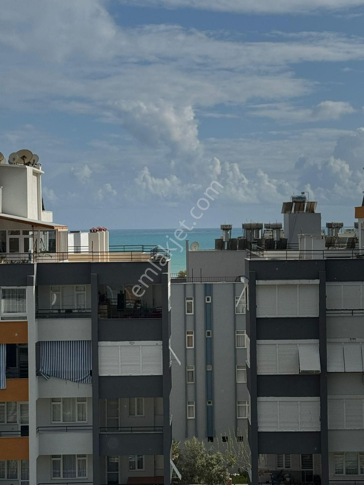 Ertuğrul'dan Havuzlu- Deniz Manzaralı- Teraslı 350 M2 Daire - Görsel 24