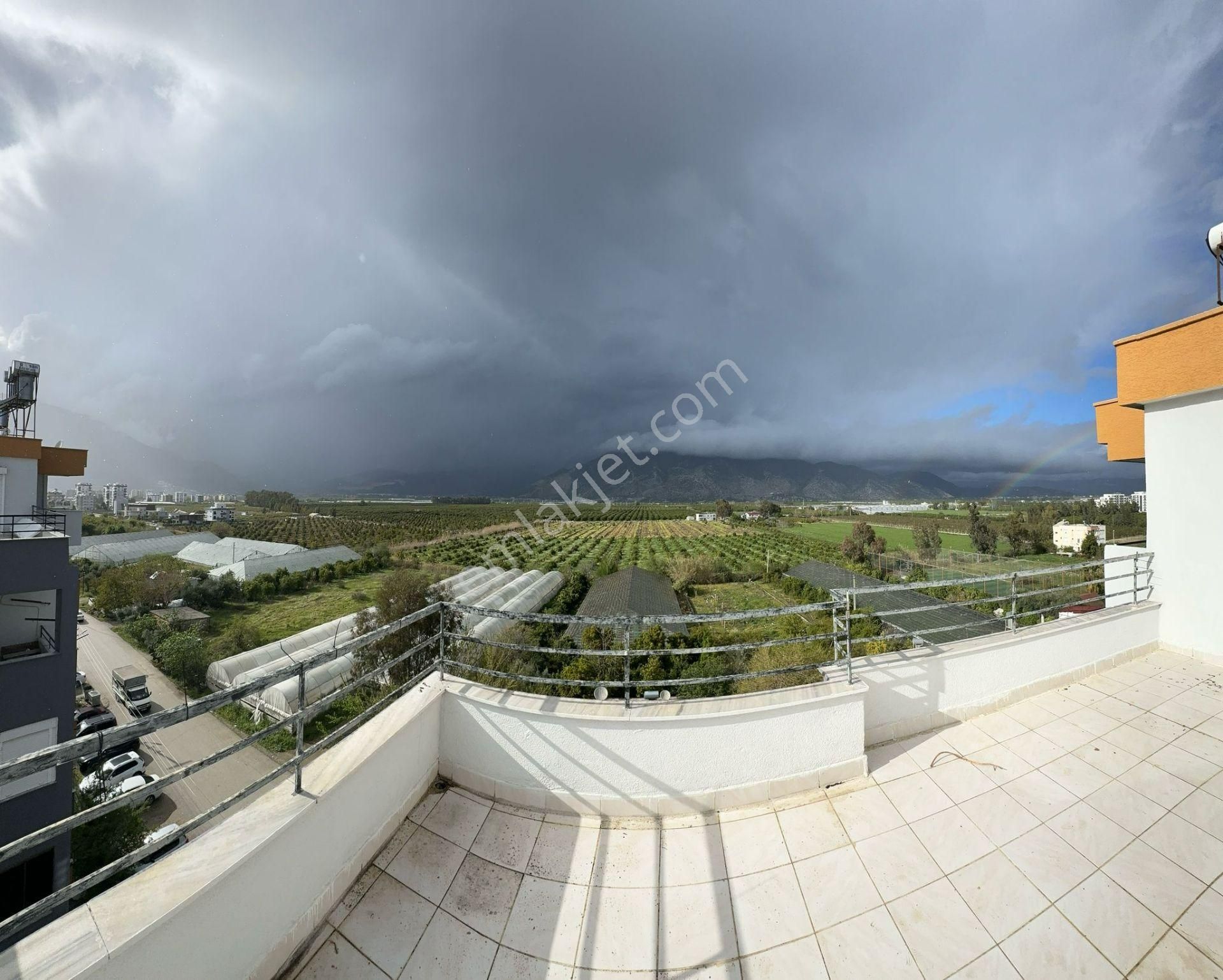 Ertuğrul'dan Havuzlu- Deniz Manzaralı- Teraslı 350 M2 Daire - Görsel 19