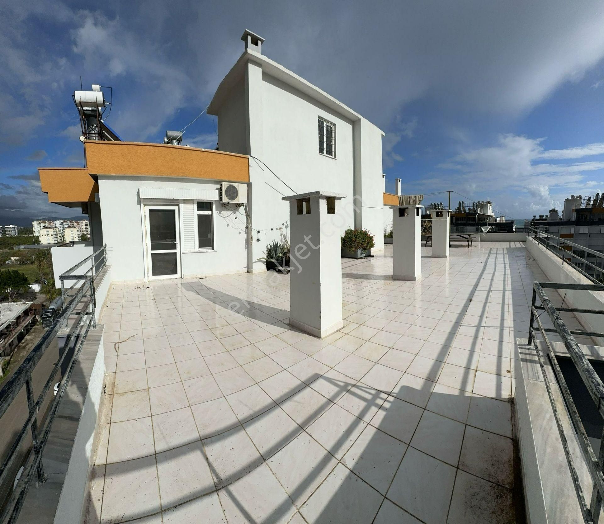 Ertuğrul'dan Havuzlu- Deniz Manzaralı- Teraslı 350 M2 Daire - Görsel 20