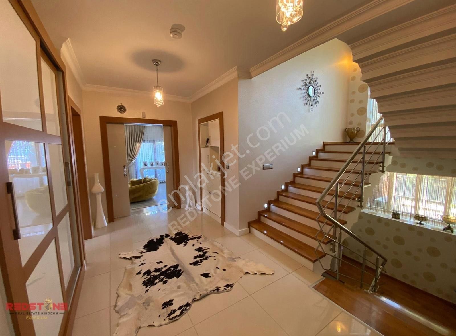 Güzelbahçe Kahramandere'de Deniz Manzaralı 6+1 Müstakil Villa - Görsel 11