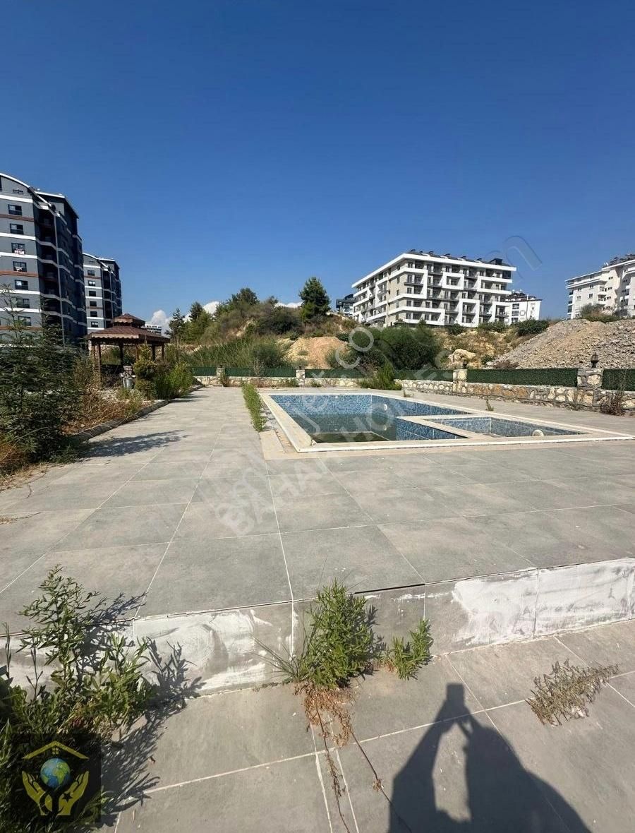 Merkezi Konumda Market Üstü Yanında Büyük Aliş Veriş Merkezi Yap - Görsel 14
