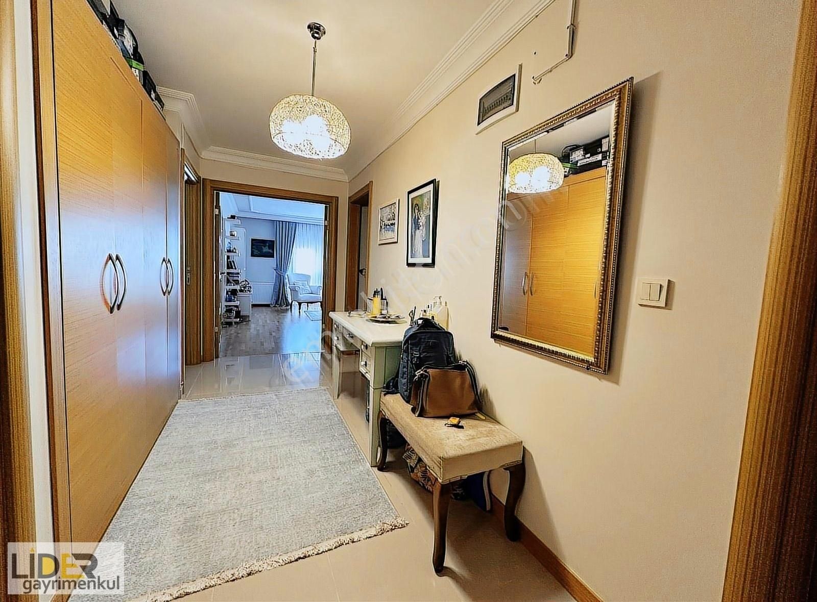 Lider'den Küçükyalı Merkezde Marmaraya Yakın Öncephe 3.kat 3+1 - Görsel 5