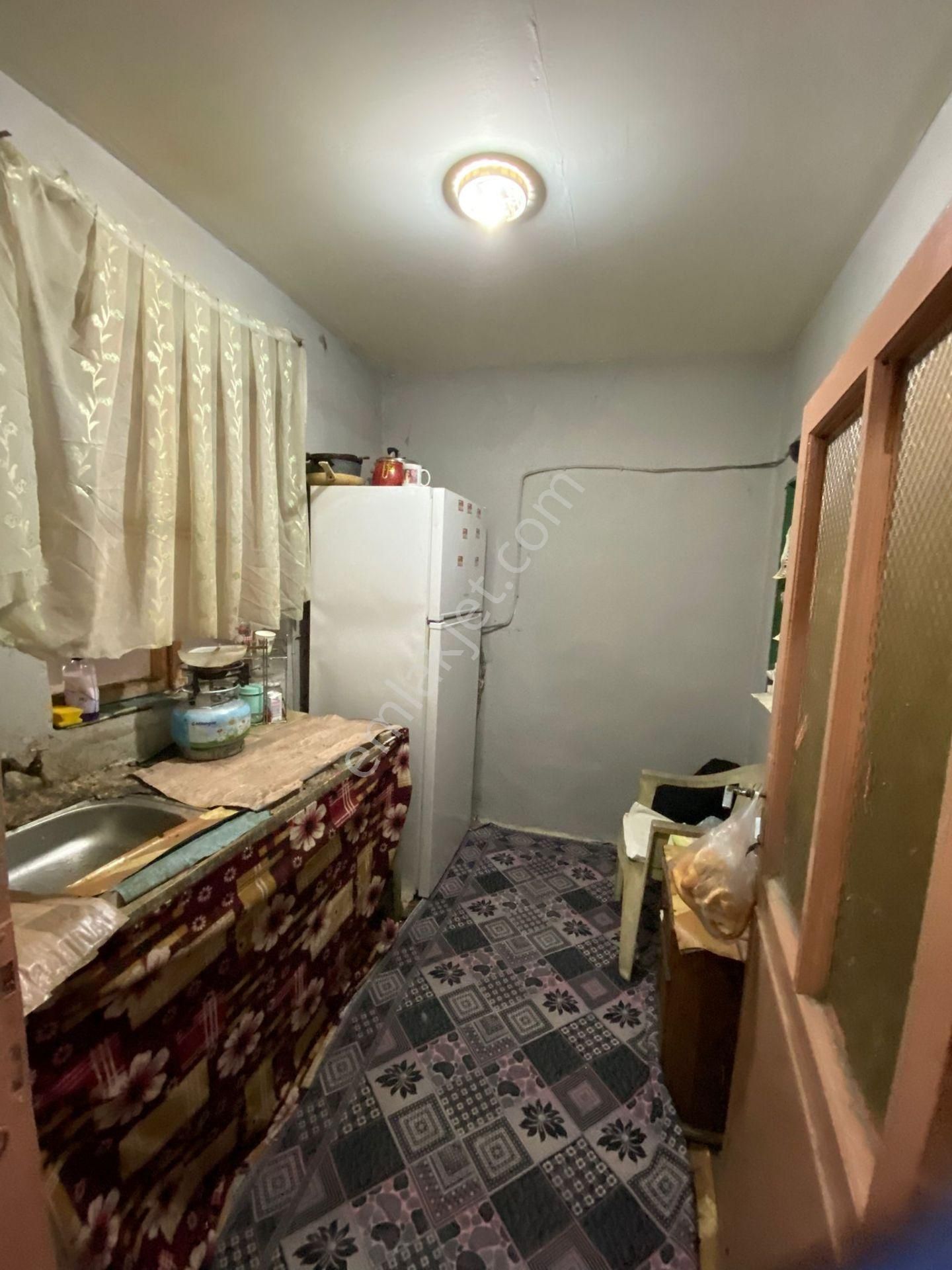 Medar Mah. İki Dükkan Bir Ev Satılık (emin'den) - Görsel 4