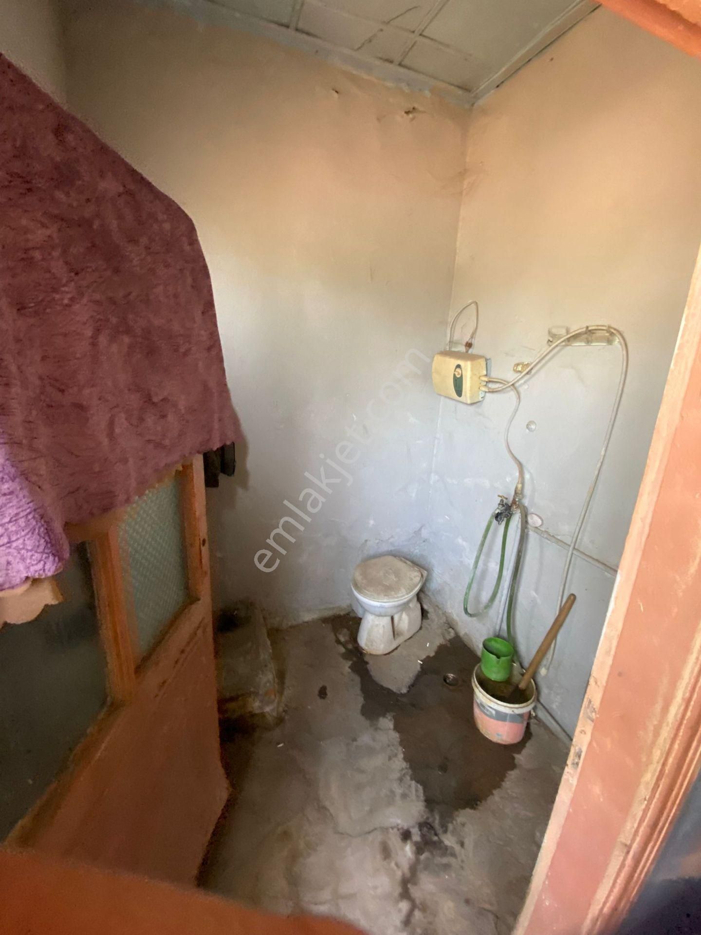 Medar Mah. İki Dükkan Bir Ev Satılık (emin'den) - Görsel 9