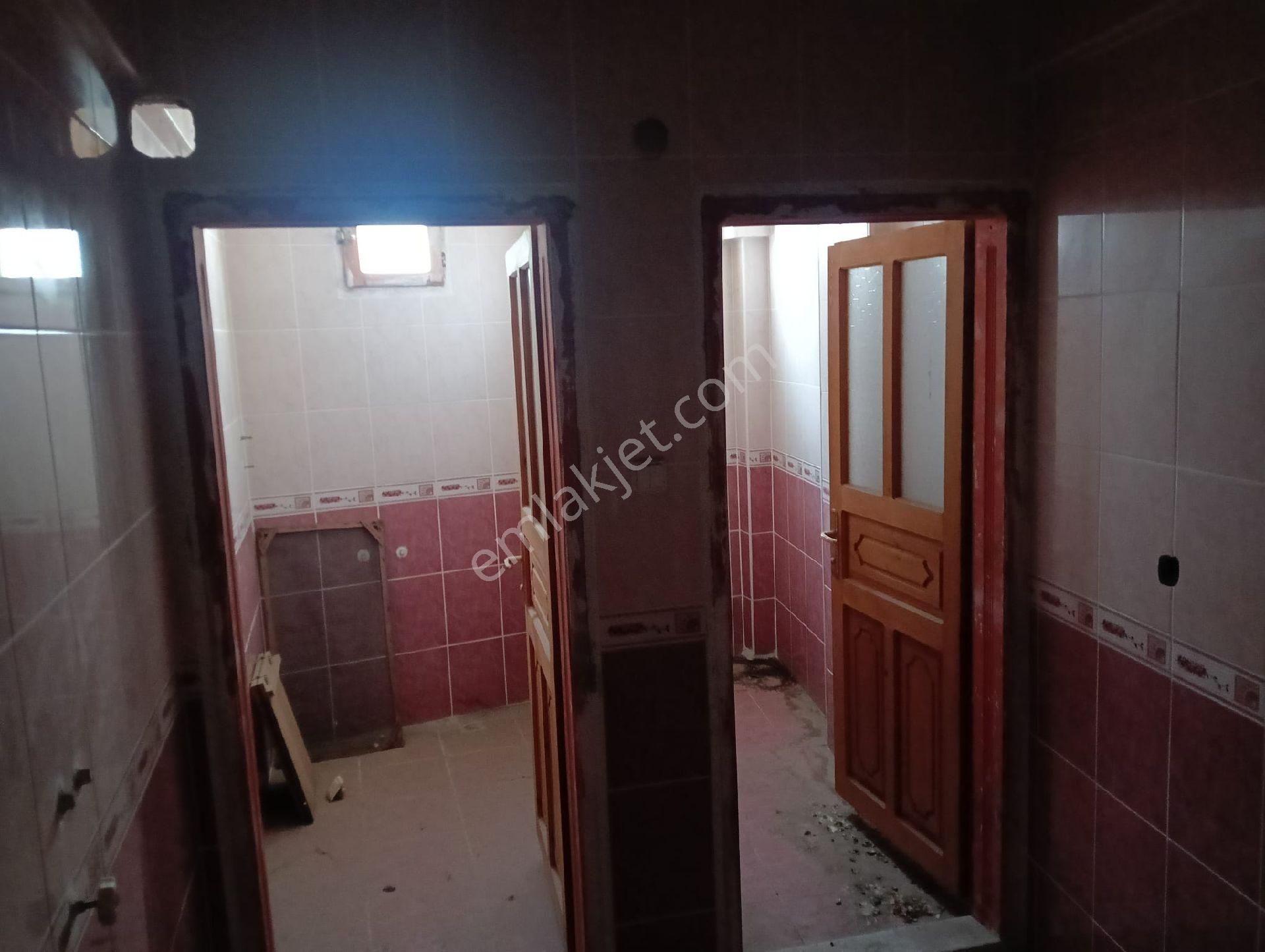 Demir Gayrimenkulden Bafra Emirefendi Mh'de Satılık 4 Katlı Bina - Görsel 17