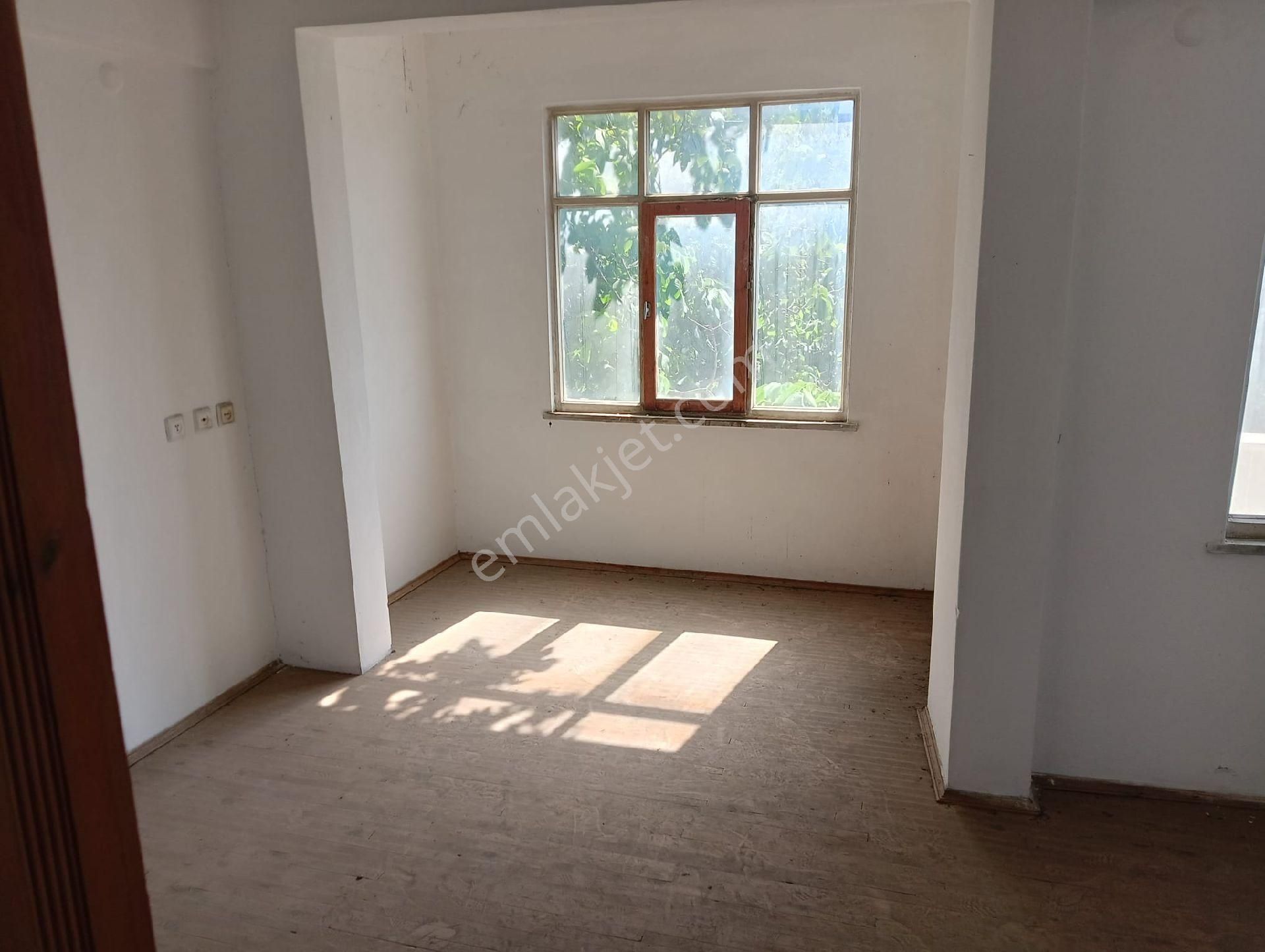 Demir Gayrimenkulden Bafra Emirefendi Mh'de Satılık 4 Katlı Bina - Görsel 8