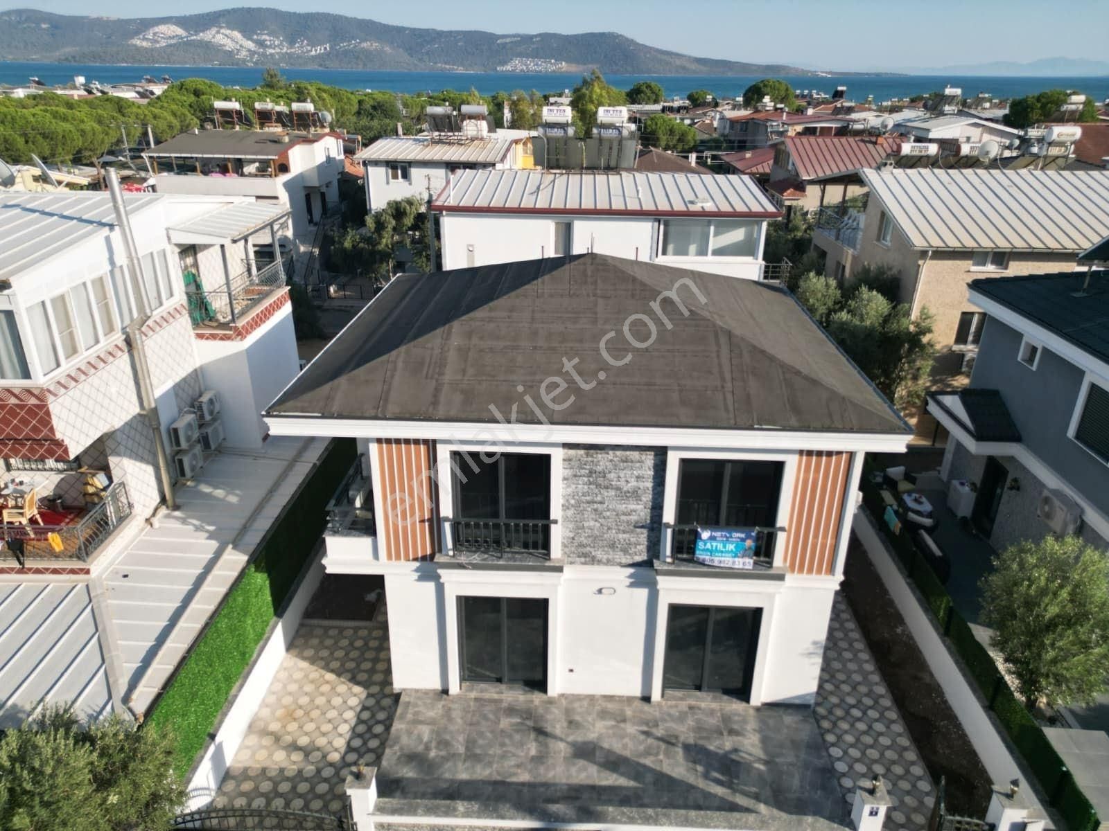 Uslu Plajına 250 Metre Tam Müstakil Emsalsiz Sıfır Villa - Görsel 13