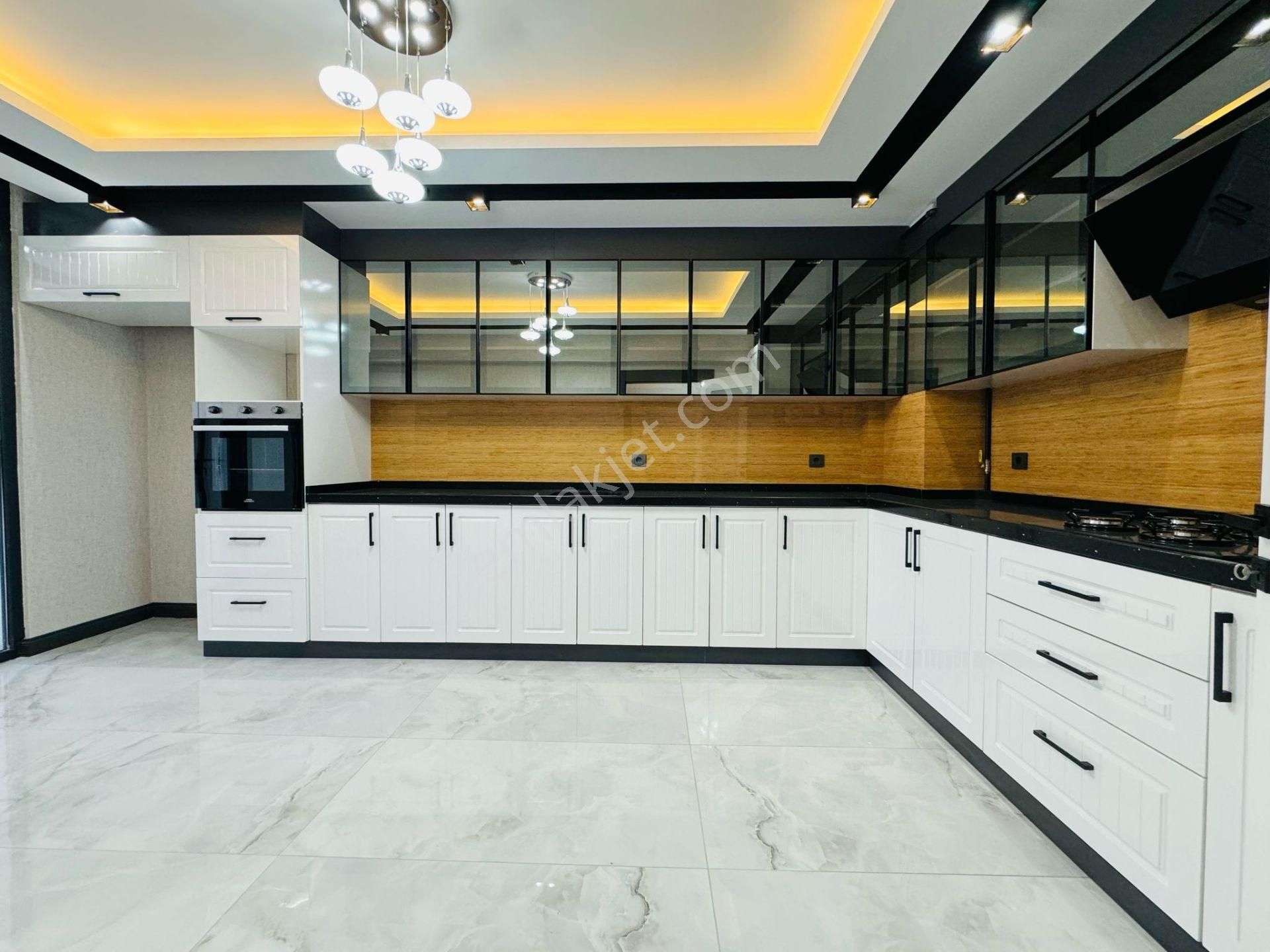 Keçiörende Ultra Lüx Özenle Tasarlanmış Satılık 4+1 Daire