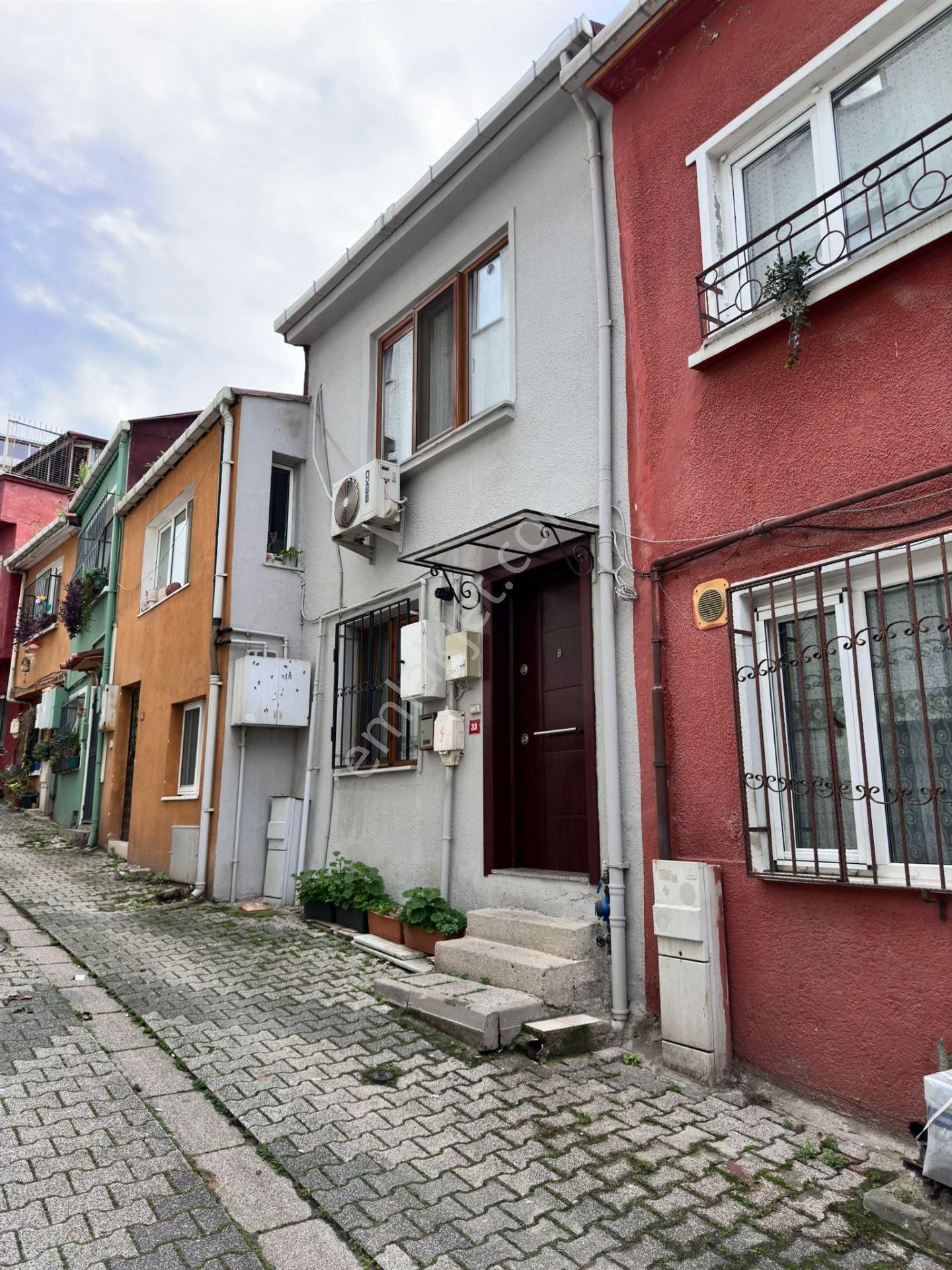 Üsküdar Salacak İmrahor'da 2 Katlı İmarlı Müstakil Bina - Görsel 11