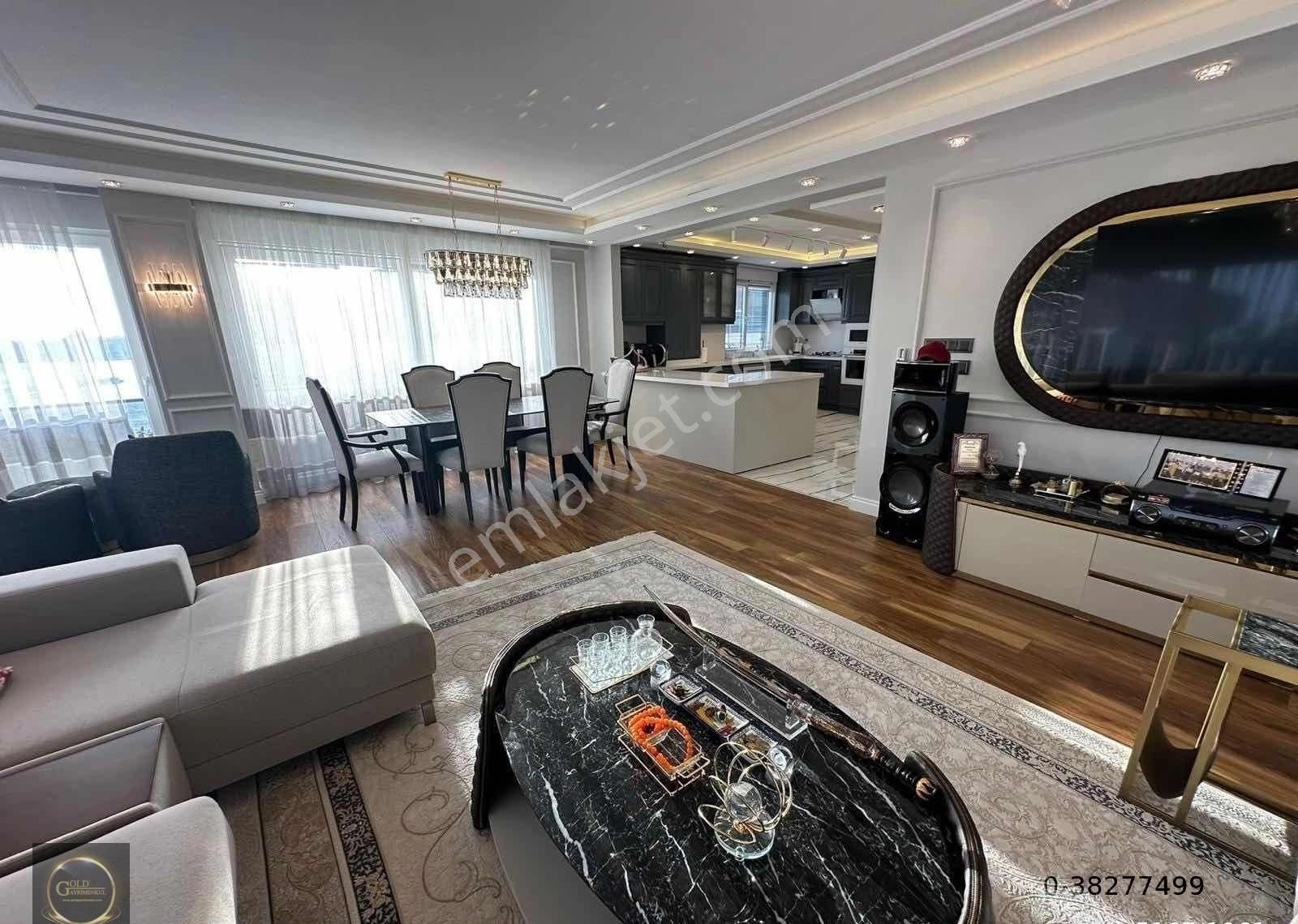 Üsküdar Salacak'ta Manzaralı Otoparklı Dubleks Daire - Görsel 23