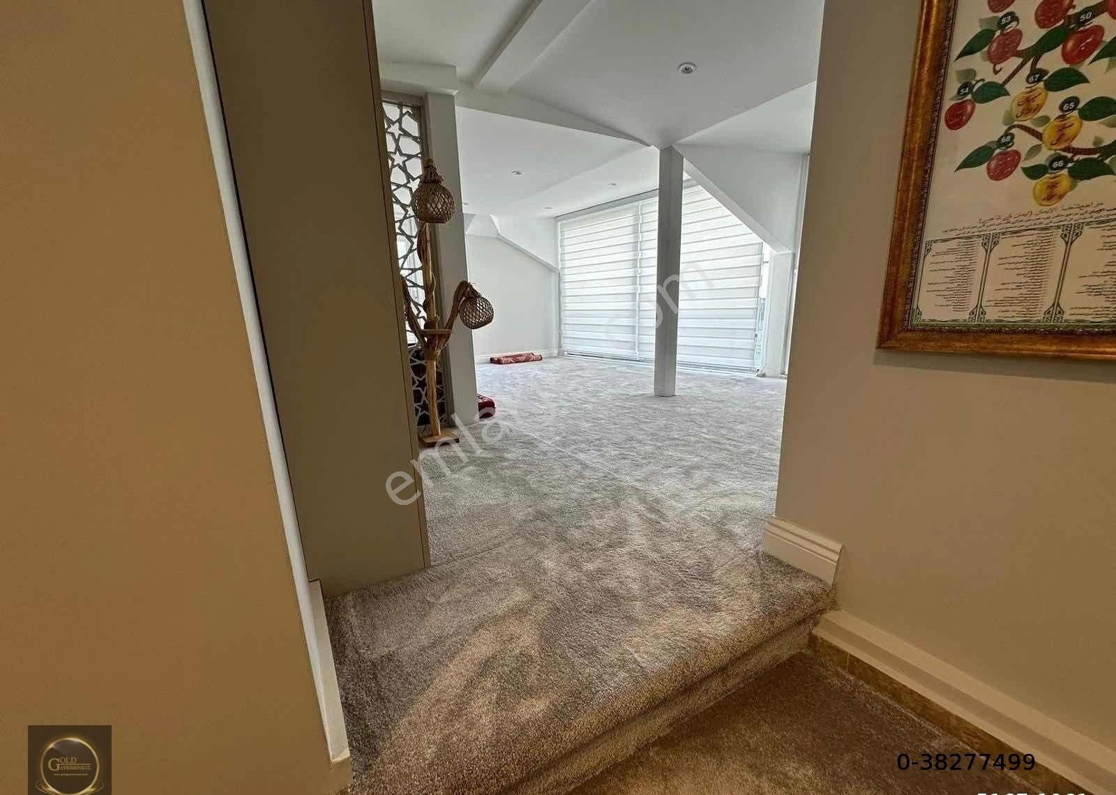 Üsküdar Salacak'ta Manzaralı Otoparklı Dubleks Daire - Görsel 30