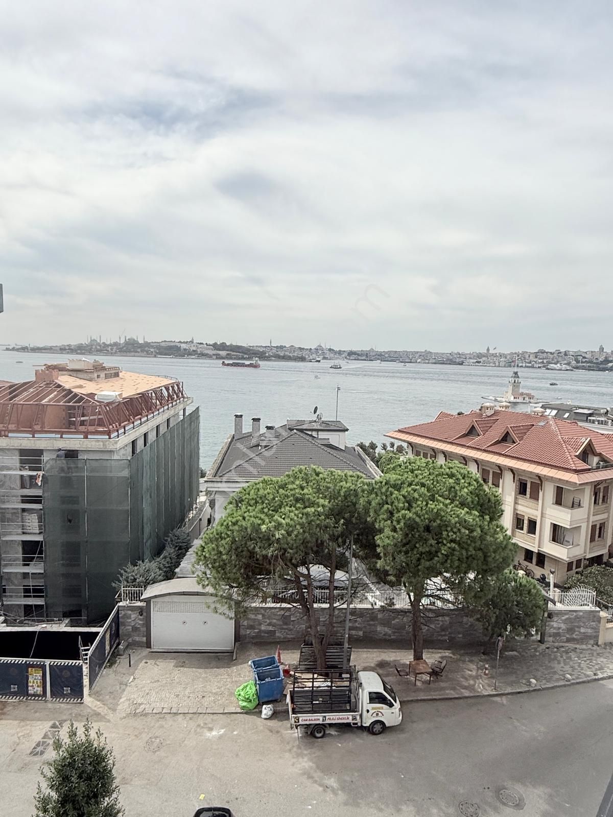 Üsküdar Salacak'ta Deniz Manzaralı Dubleks - Görsel 17