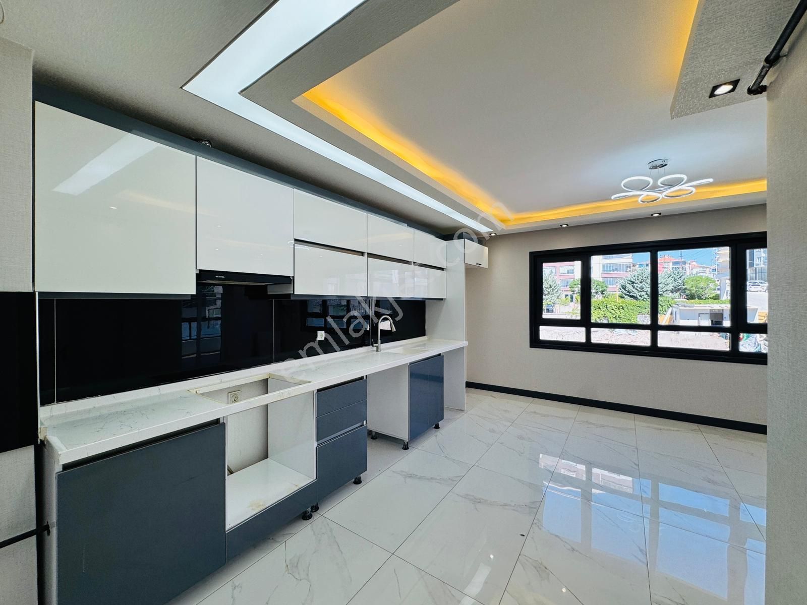 Site İçerisinde Fırsat Dairesi Ultra Lüks - Görsel 6