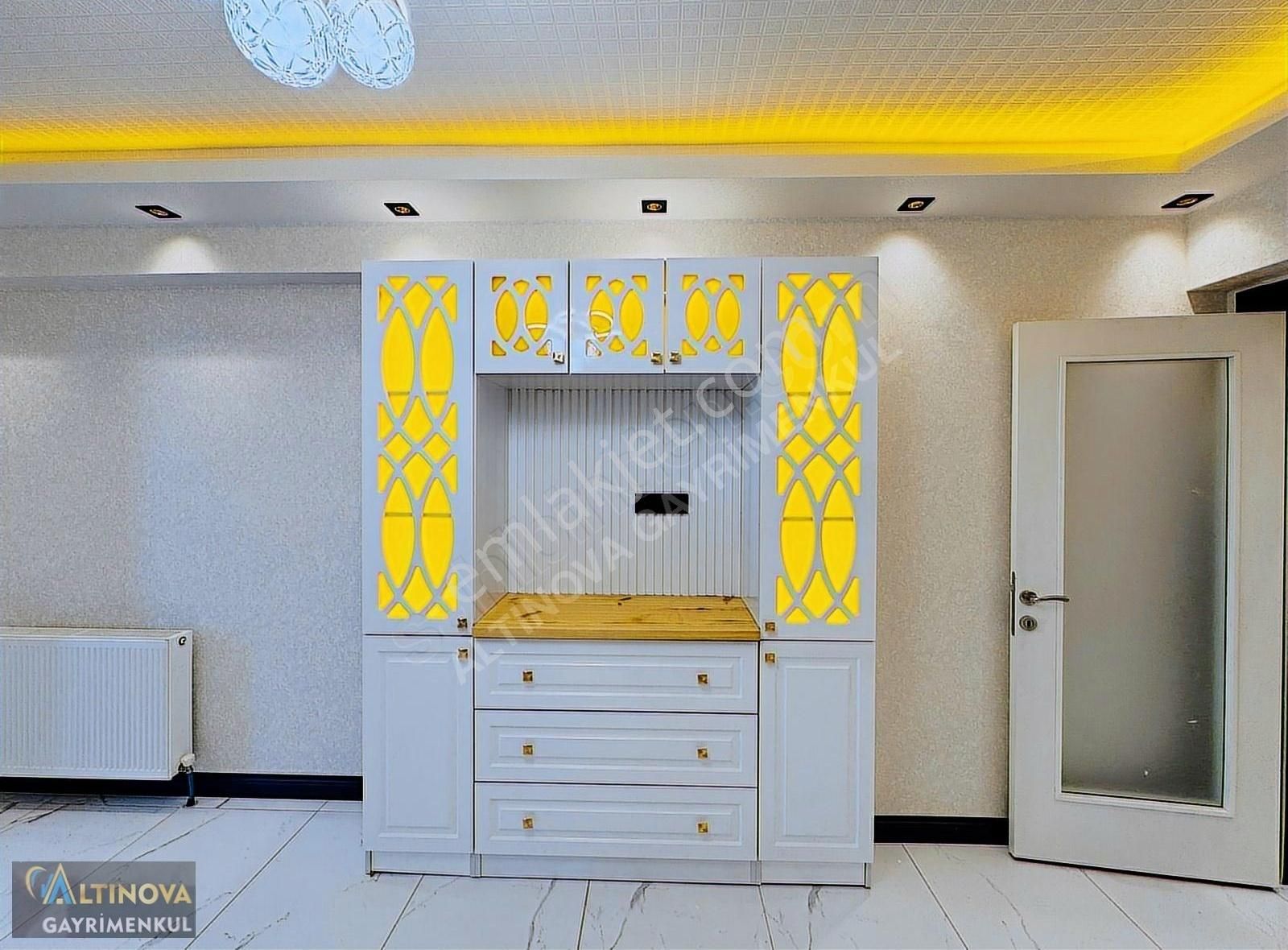 Keçiörende Geniş Ferah Ultra Lüx Yapılı Satılık 4+1 Daire