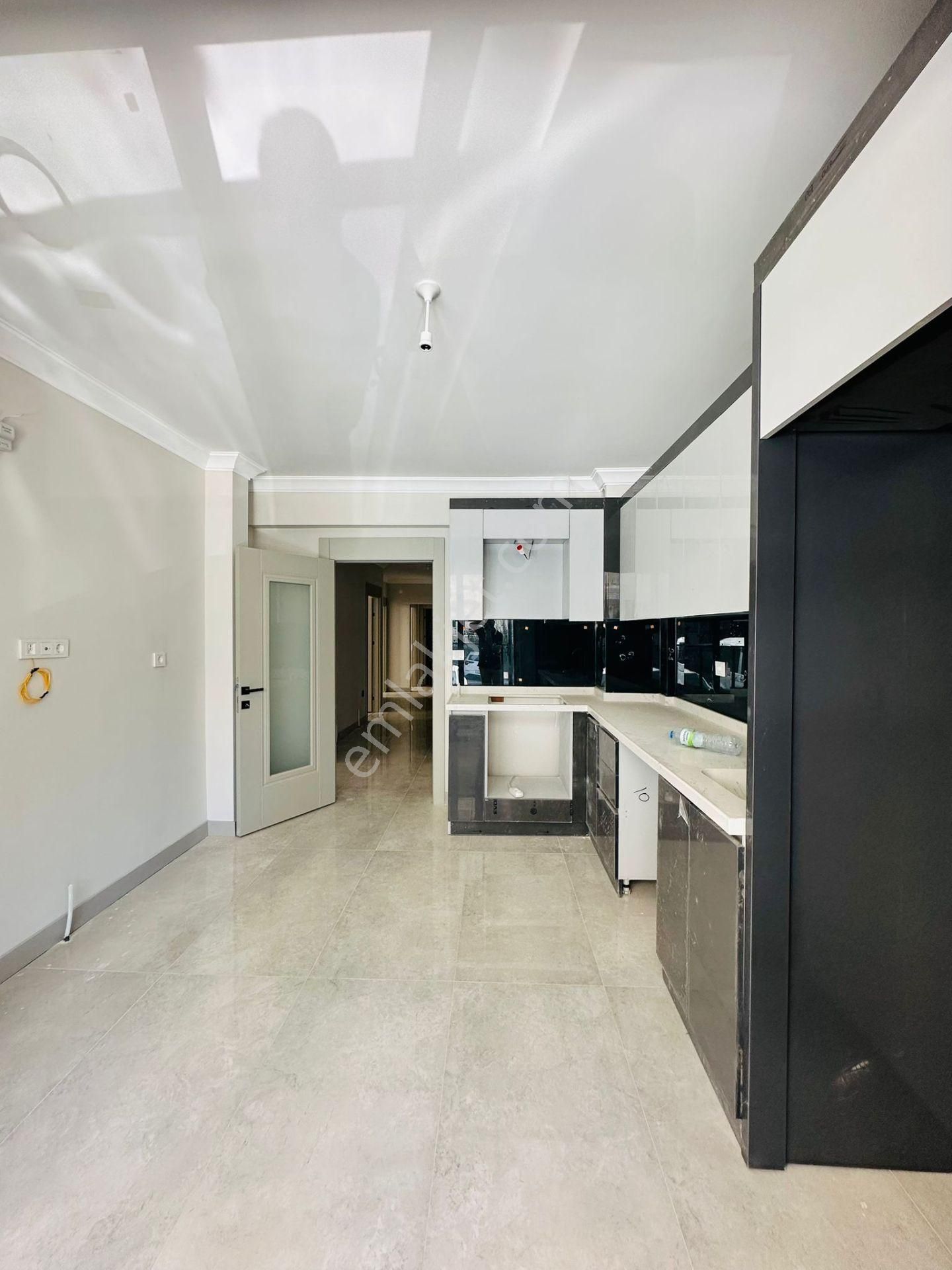 Karapürçek'te 3. Kat Konumunda Geniş 3+1 Sıfır Satılık Daire !! - Görsel 8