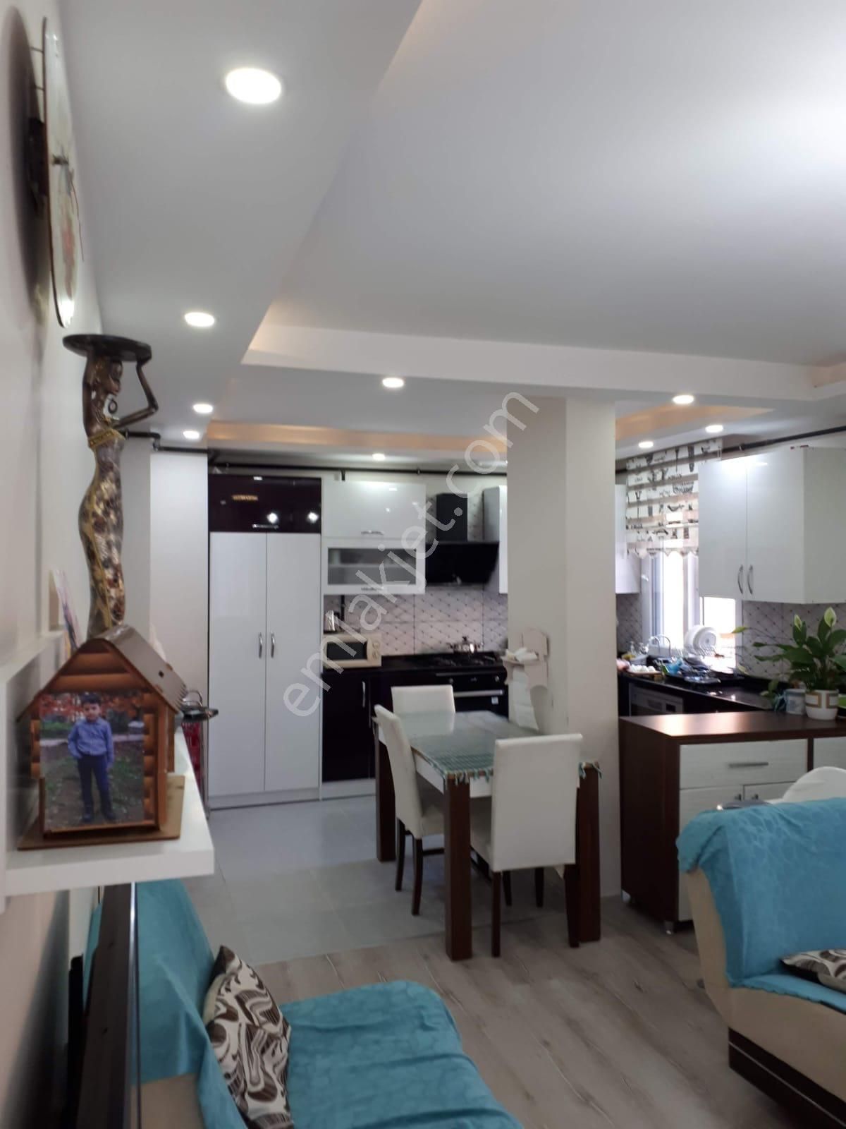 Vega'dan Soli De Satılık Doğalgazlı Merkezi Konum Geniş 3+1 Daire