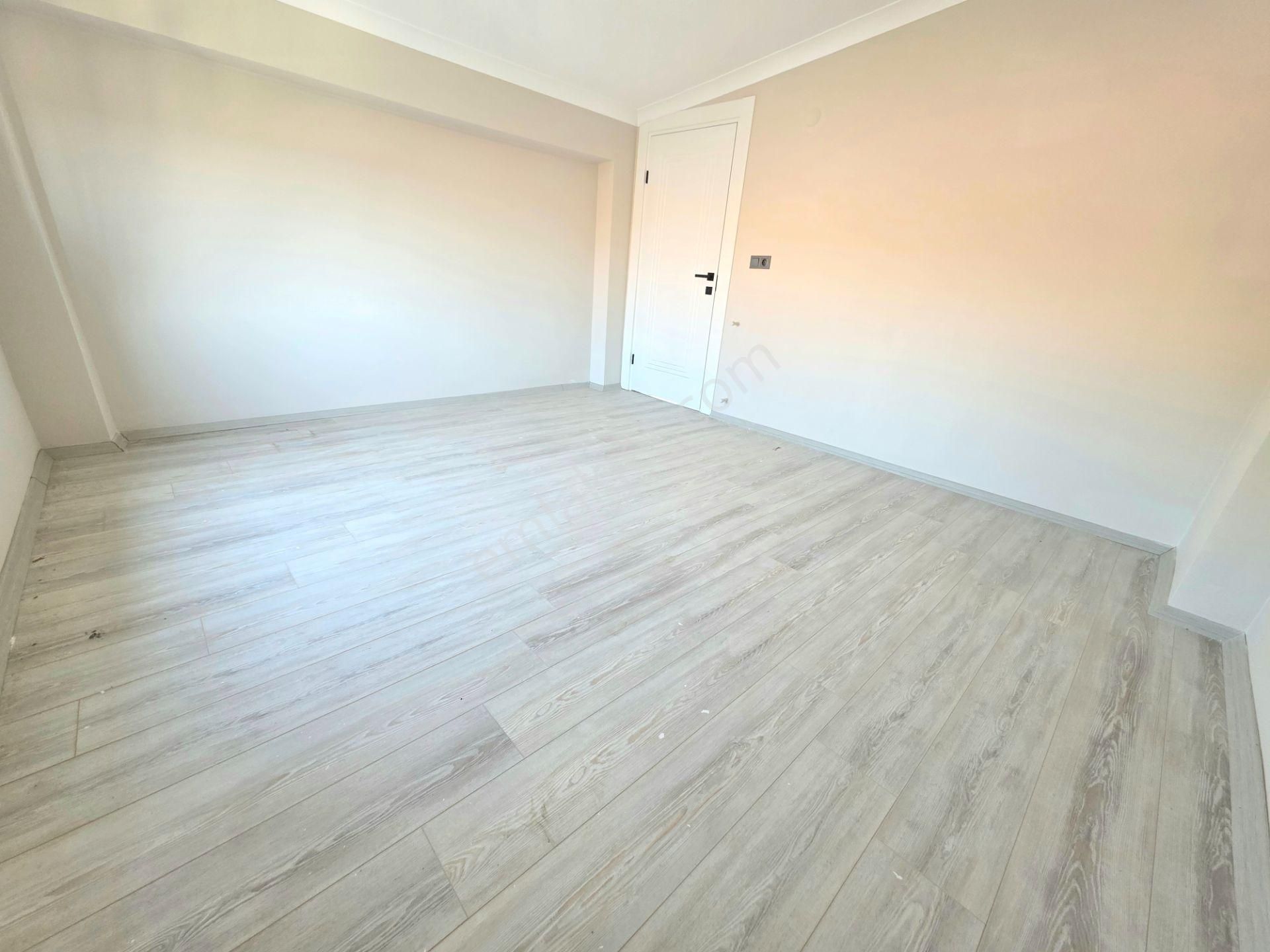 Vahdet'ten Atınolk'ta Müstakil Bahçeli Süper Manzaralı 3+1 Villa - Görsel 26