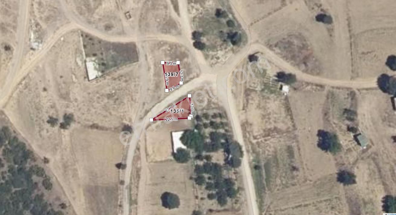 Roma' Dan Çelebi Mahallesi' De Satılık Arsa - Görsel 4