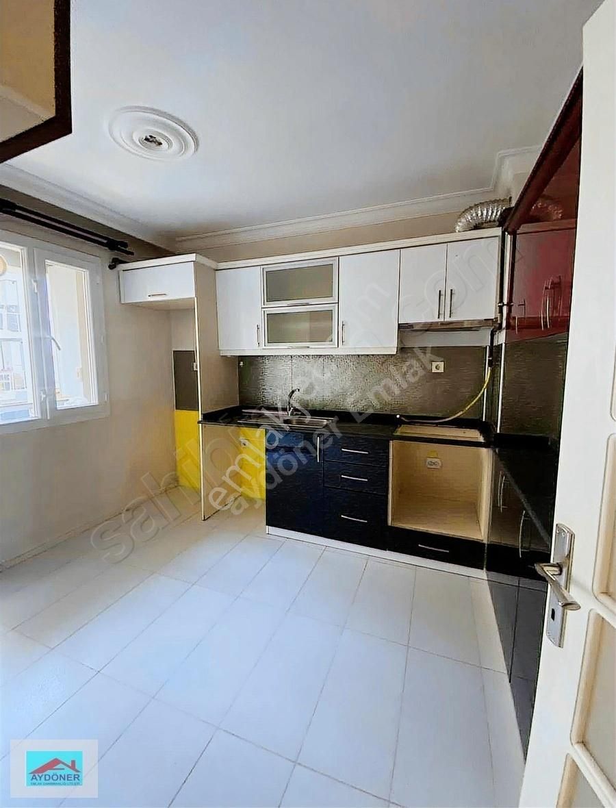 Buca Kaymakamlığa Yakın Ara Kat Geniş İki Artı Bir Kiralık - Görsel 5