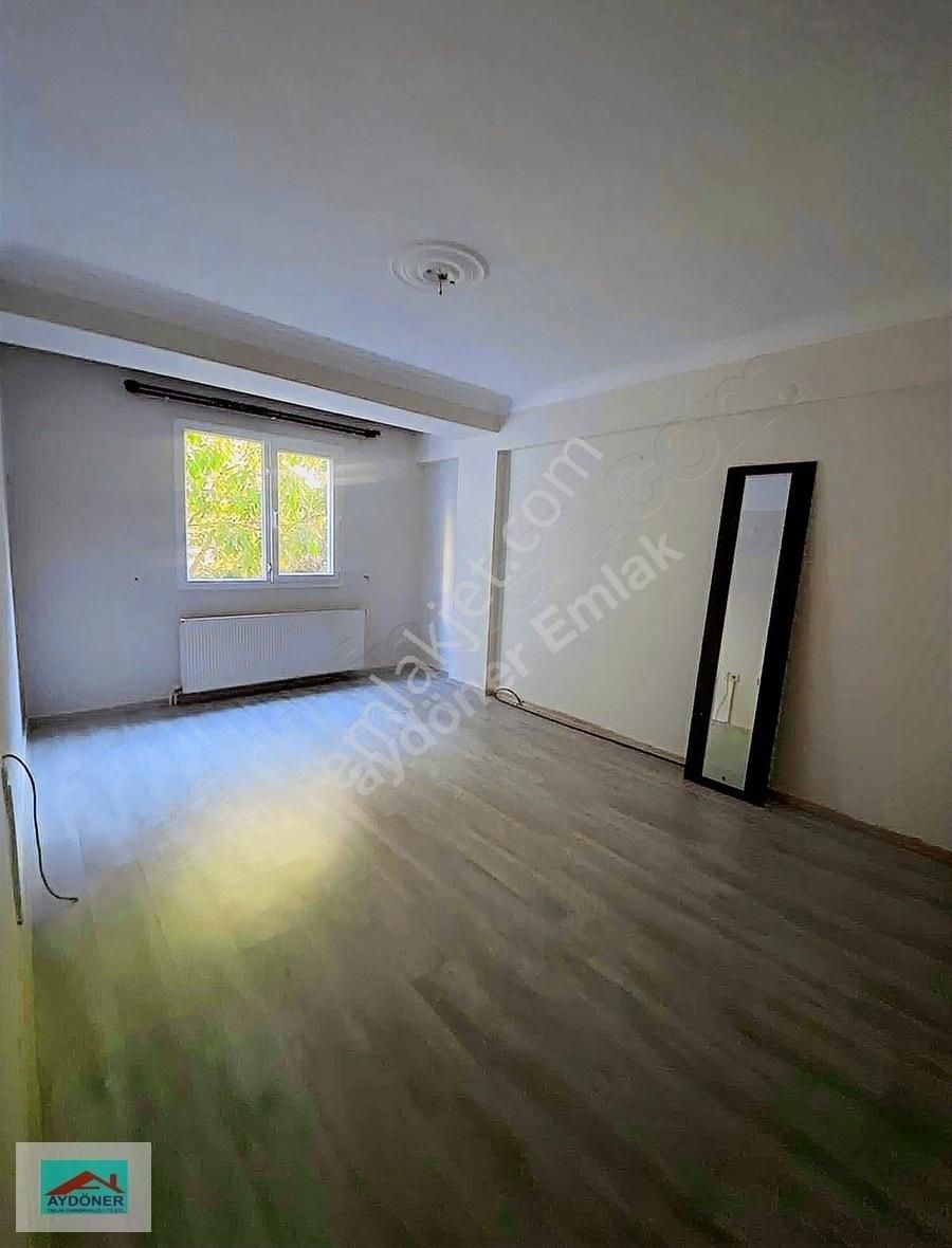 Buca Kaymakamlığa Yakın Ara Kat Geniş İki Artı Bir Kiralık