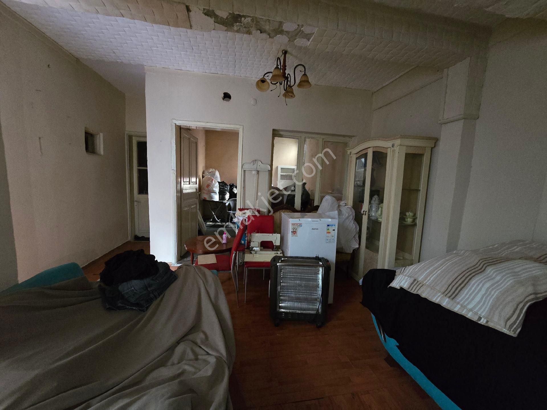 Aksel'den Kelepir Yenibey ’de Kiradan Kurtulma Fırsatı🔑 100 M² Kullanım Alanı 2+1 - Görsel 4