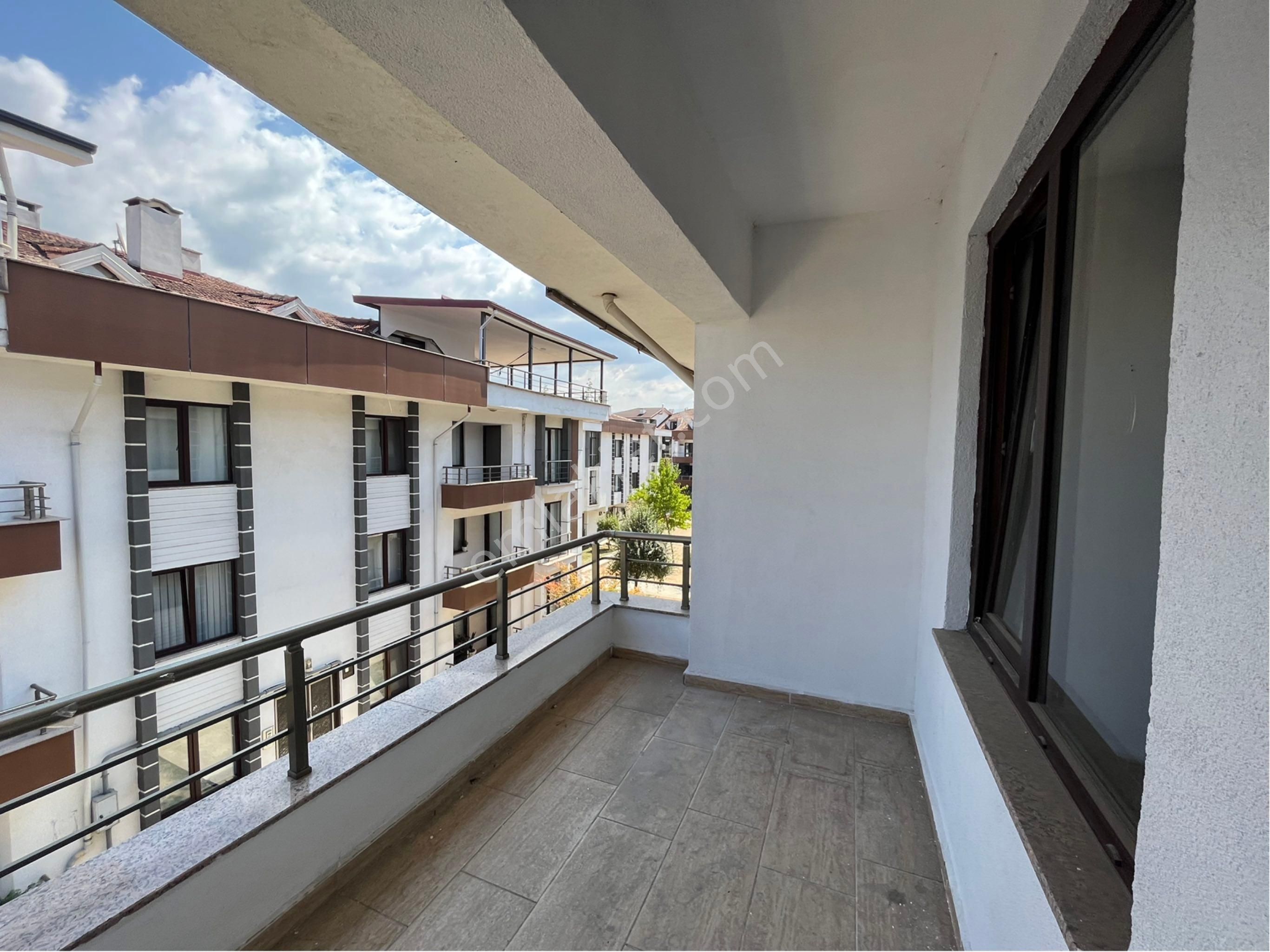 | Epa Uğur Düzce | Darıcı Teraslı Site İçi Satılık 4+1 Daireler - Görsel 15