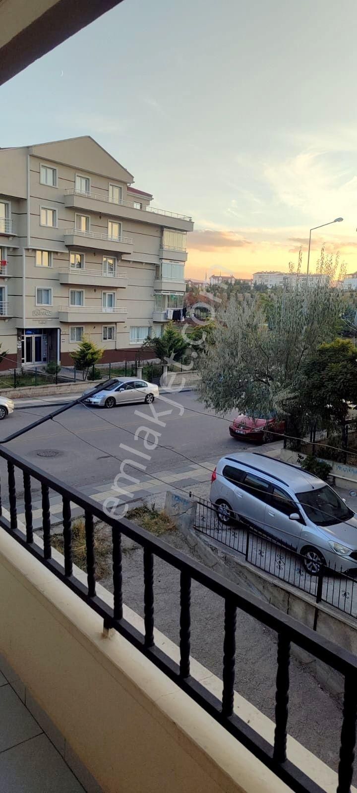 Emre Emlak'tan Elvan'da Arakatta Geniş Ferah 3+1 Satılık Daire - Görsel 7