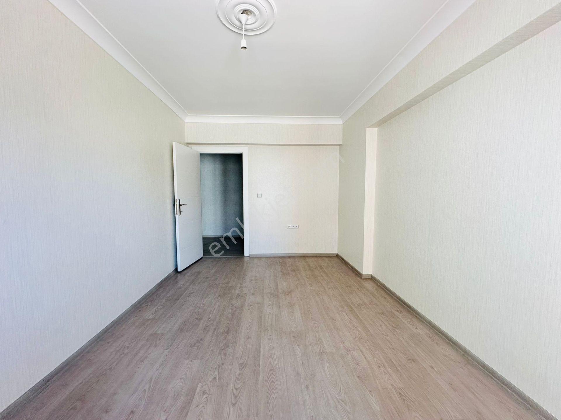 Başpınar'da E.banyolu Full Yapılı 3+1 Ara Kat Satılık Daire !! - Görsel 16
