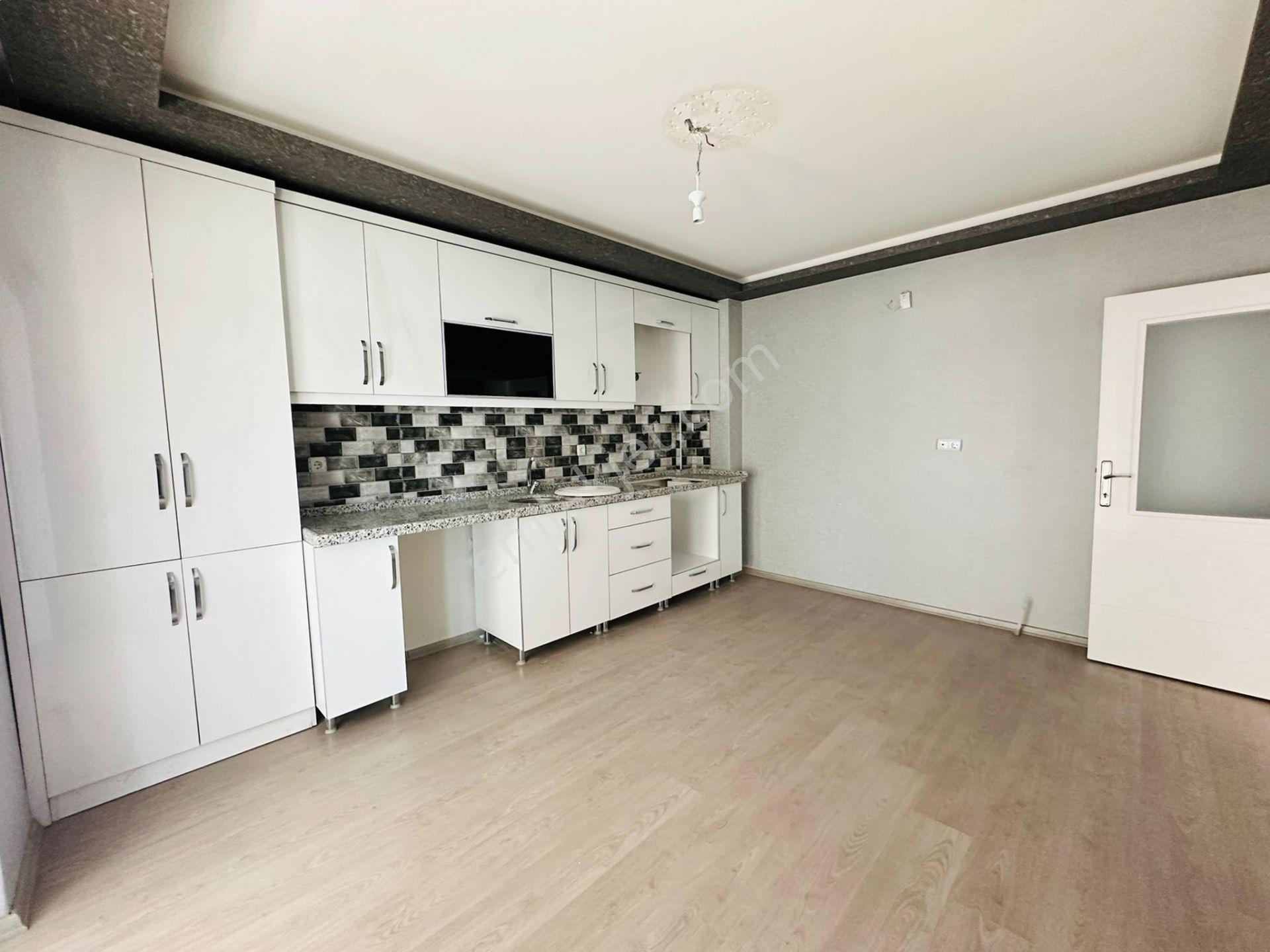 Başpınar'da E.banyolu Full Yapılı 3+1 Ara Kat Satılık Daire !! - Görsel 11