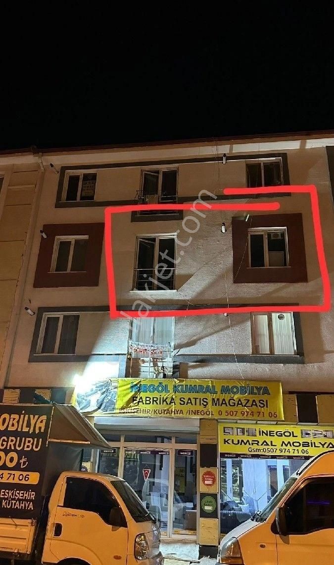 Duygu Emlak'tan Anadolu Üniversitesine (içem Kapısına 100 Mt.) Çok Yakın Konumda 1+1 Bakımlı Daire