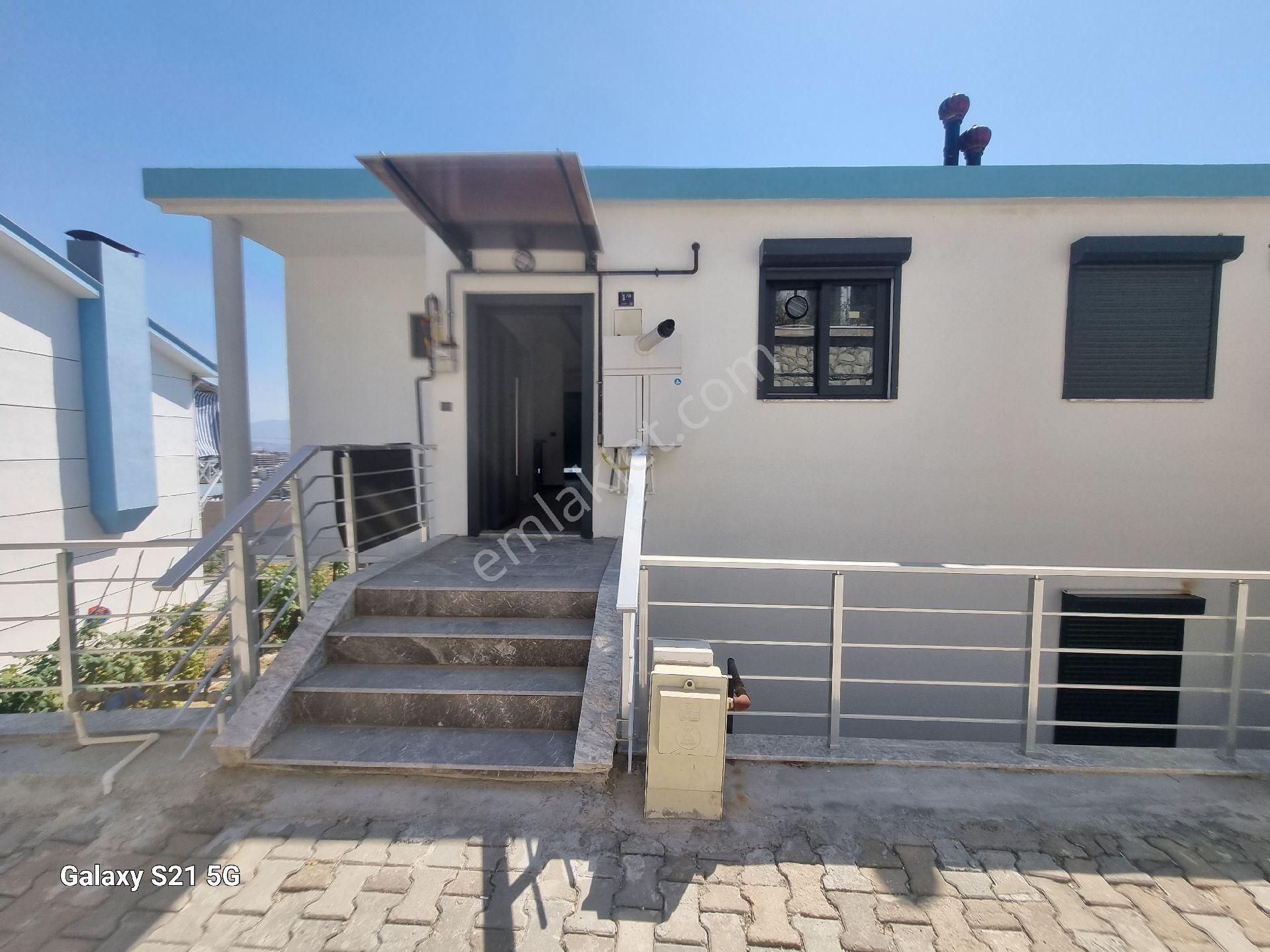 Kuşadası Kadınlar Denızınde Full Manzaralı 3+1 Bahçelı Vılla - Görsel 26