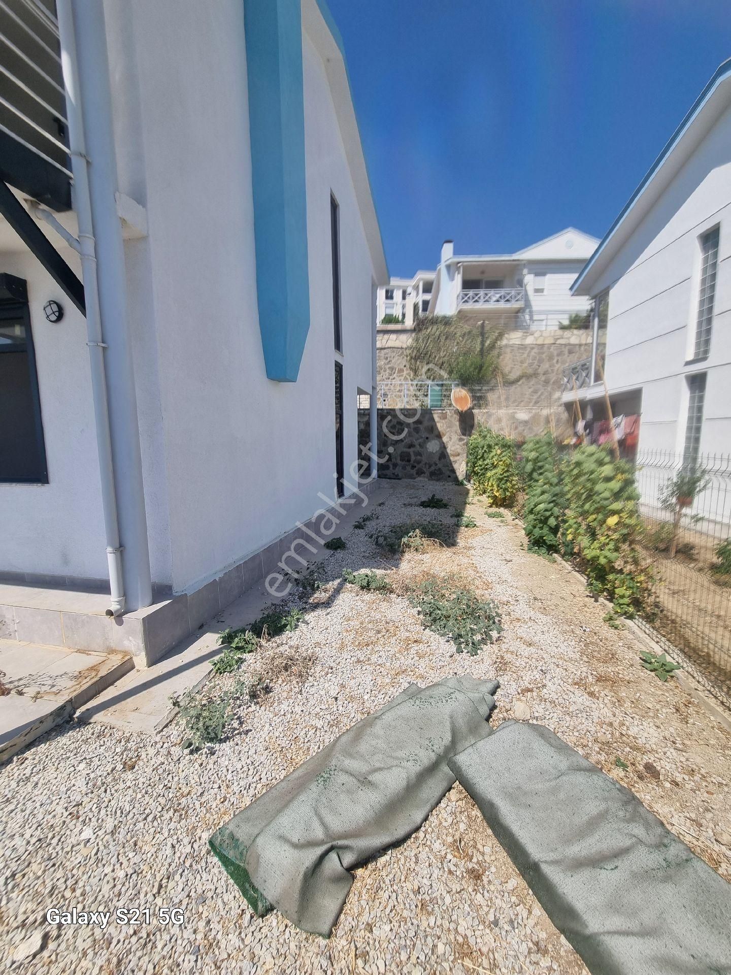 Kuşadası Kadınlar Denızınde Full Manzaralı 3+1 Bahçelı Vılla - Görsel 23