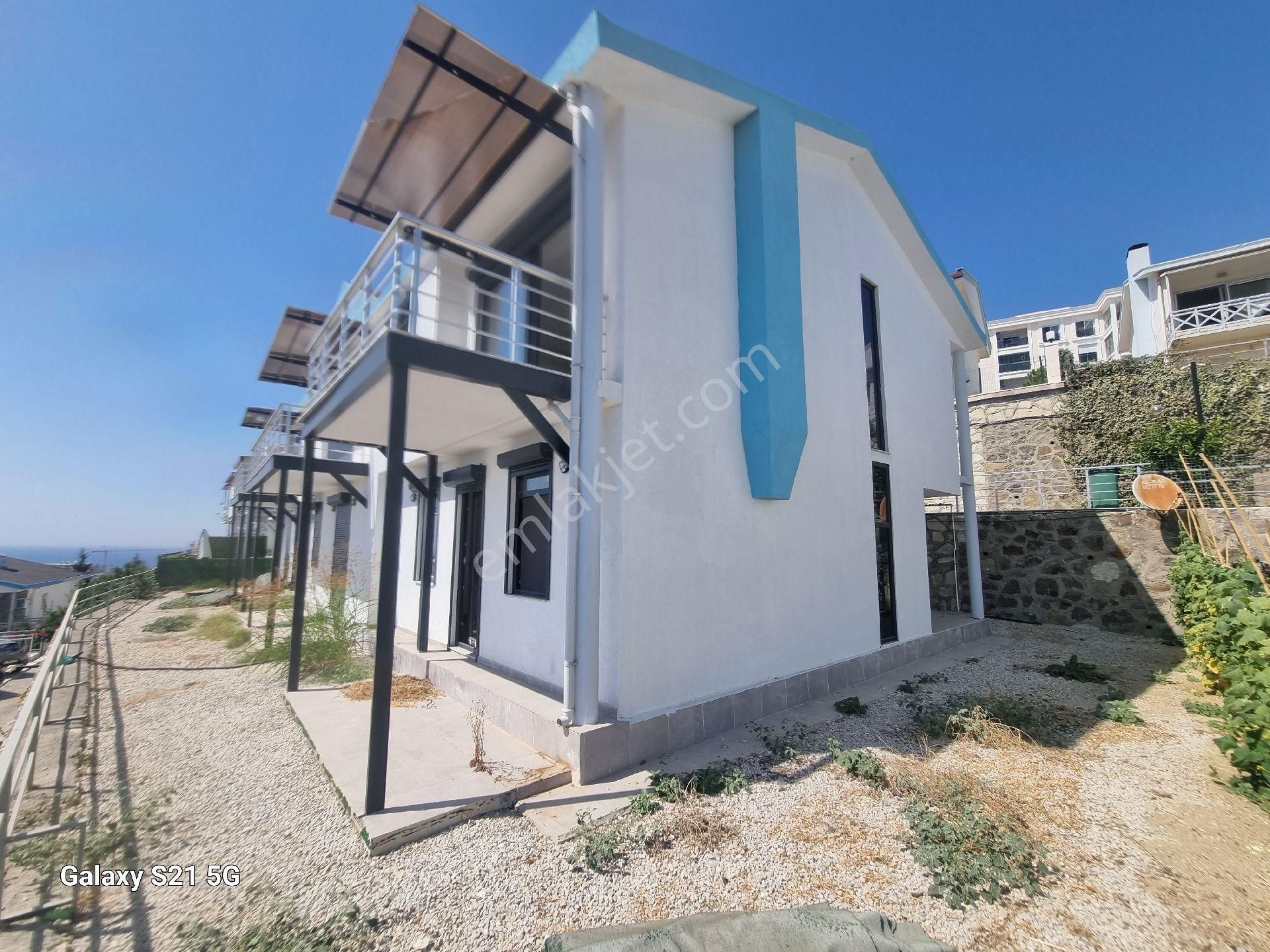 Kuşadası Kadınlar Denızınde Full Manzaralı 3+1 Bahçelı Vılla - Görsel 2