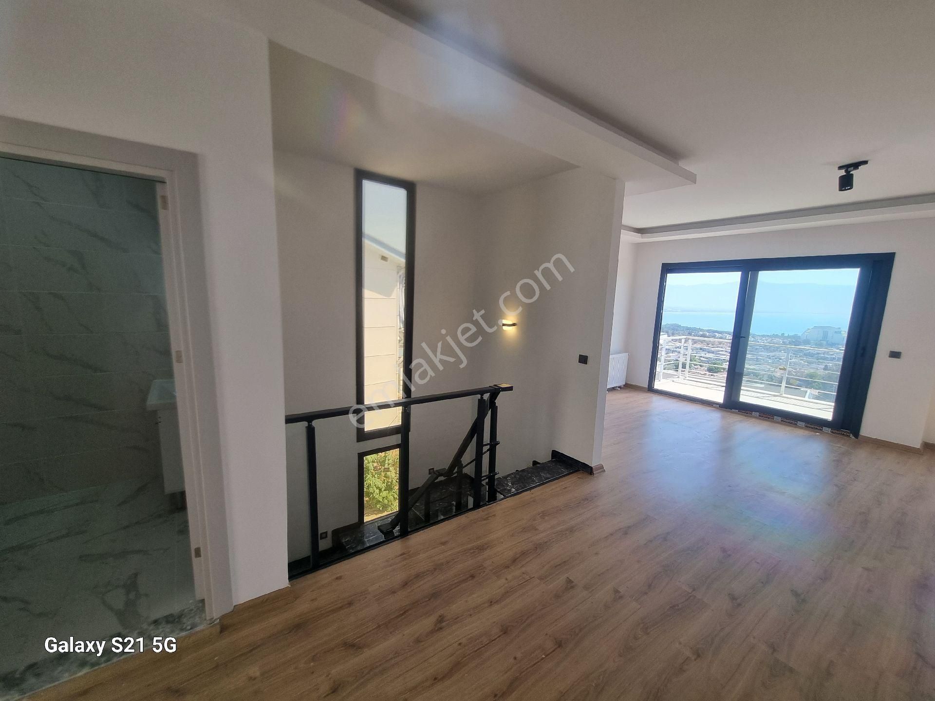 Kuşadası Kadınlar Denızınde Full Manzaralı 3+1 Bahçelı Vılla - Görsel 6