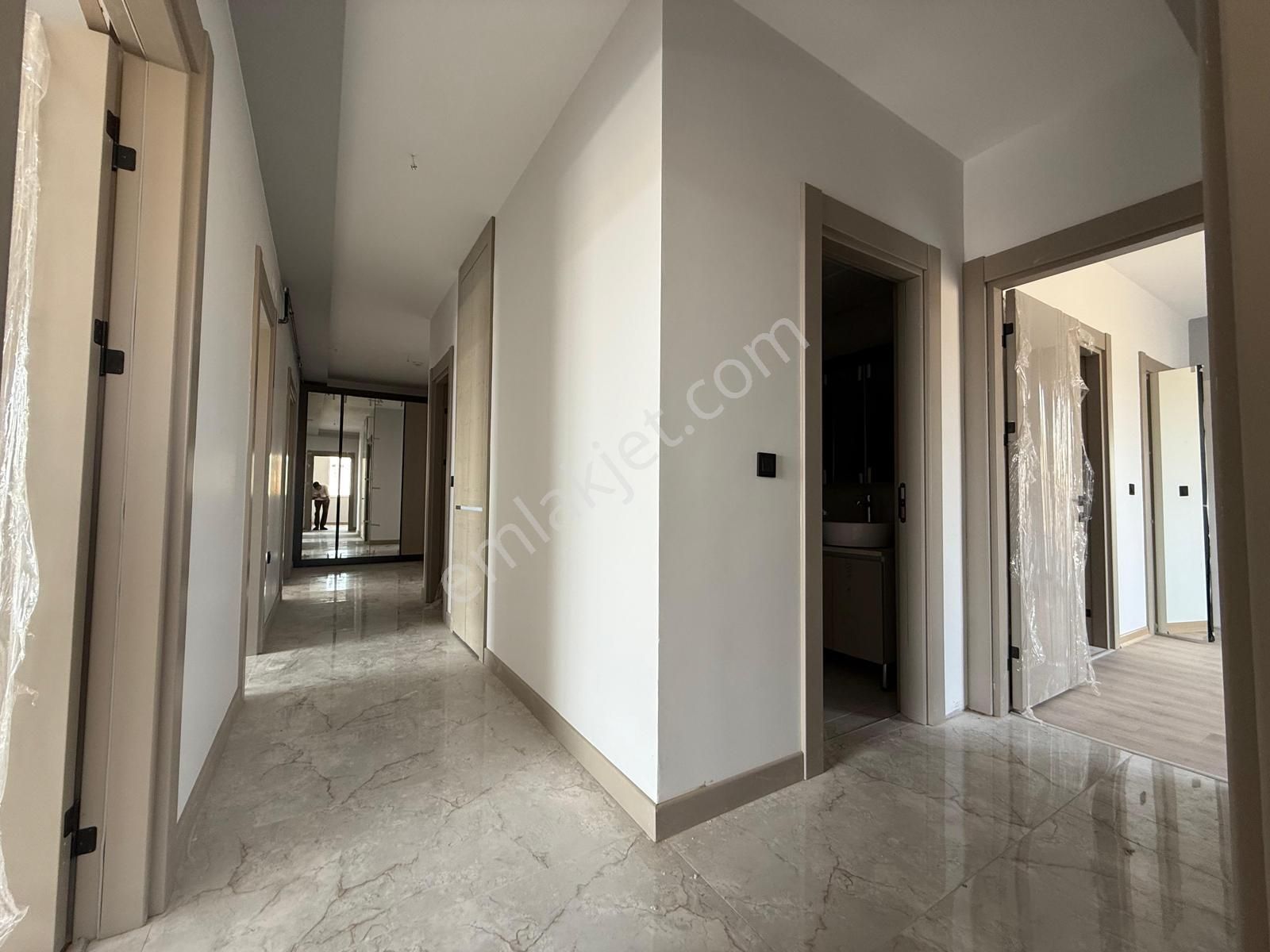 Törekent Mah.'de İskanlı 3+1 Yüksek Kat Manzaralı Fırsat Daire! - Görsel 26