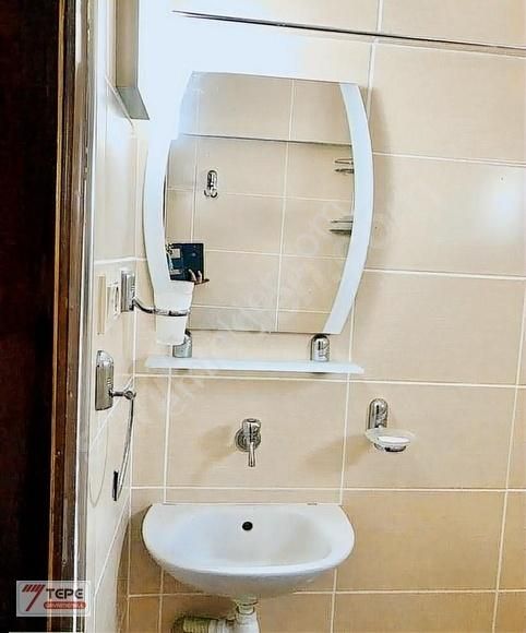 Aksaray Oto Parçacıların İçinde İşyerine Uygun Satılık Büro - Görsel 2