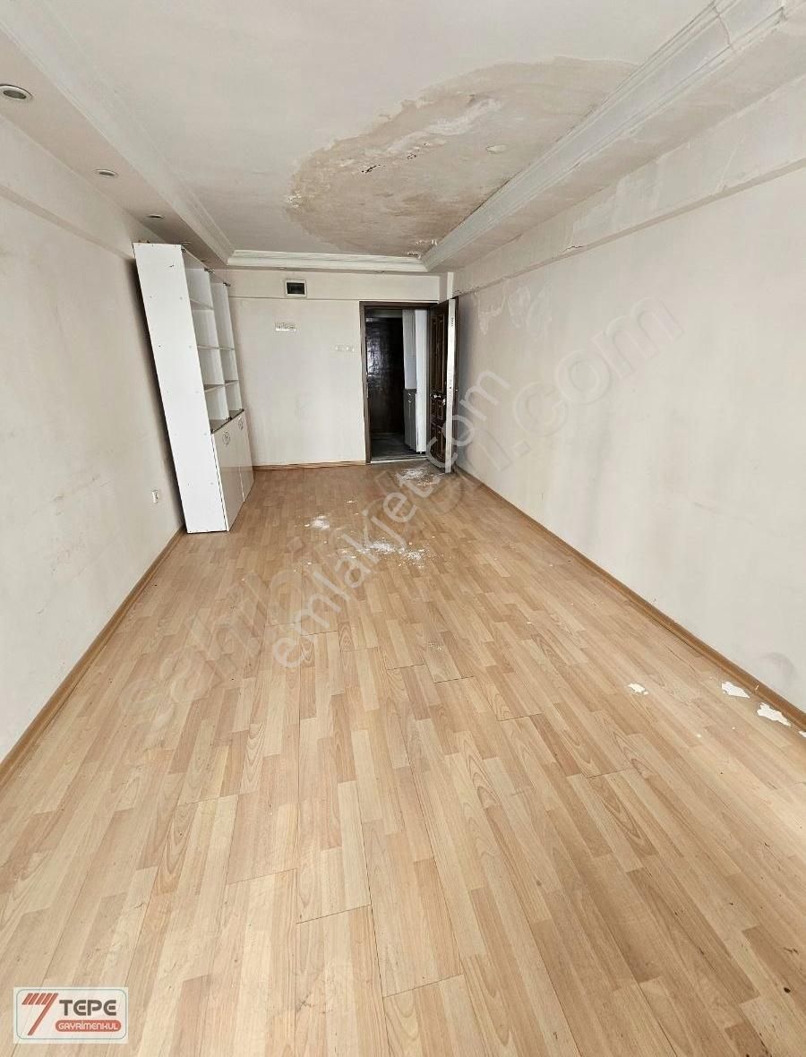 Aksaray Oto Parçacıların İçinde İşyerine Uygun Satılık Büro - Görsel 4
