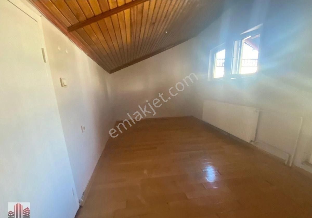 Kuttaş'tan Çayyolunda Harika Konumdaki Güvengir Sitesinde 4+1 Tripleks Villamız Kiralıktır - Görsel 10