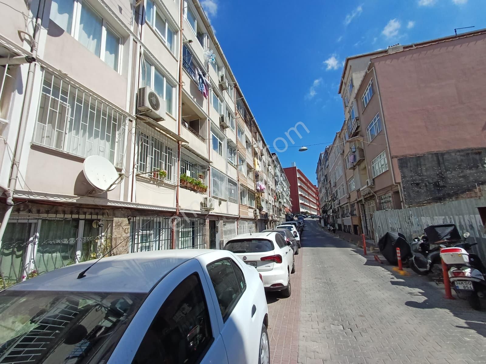 Fatih Koca Mustafapaşa Mah. Samatyada 2+1 65m² Arkacephe İskanlı Satılık Daire Osmanlı Emlak - Görsel 33