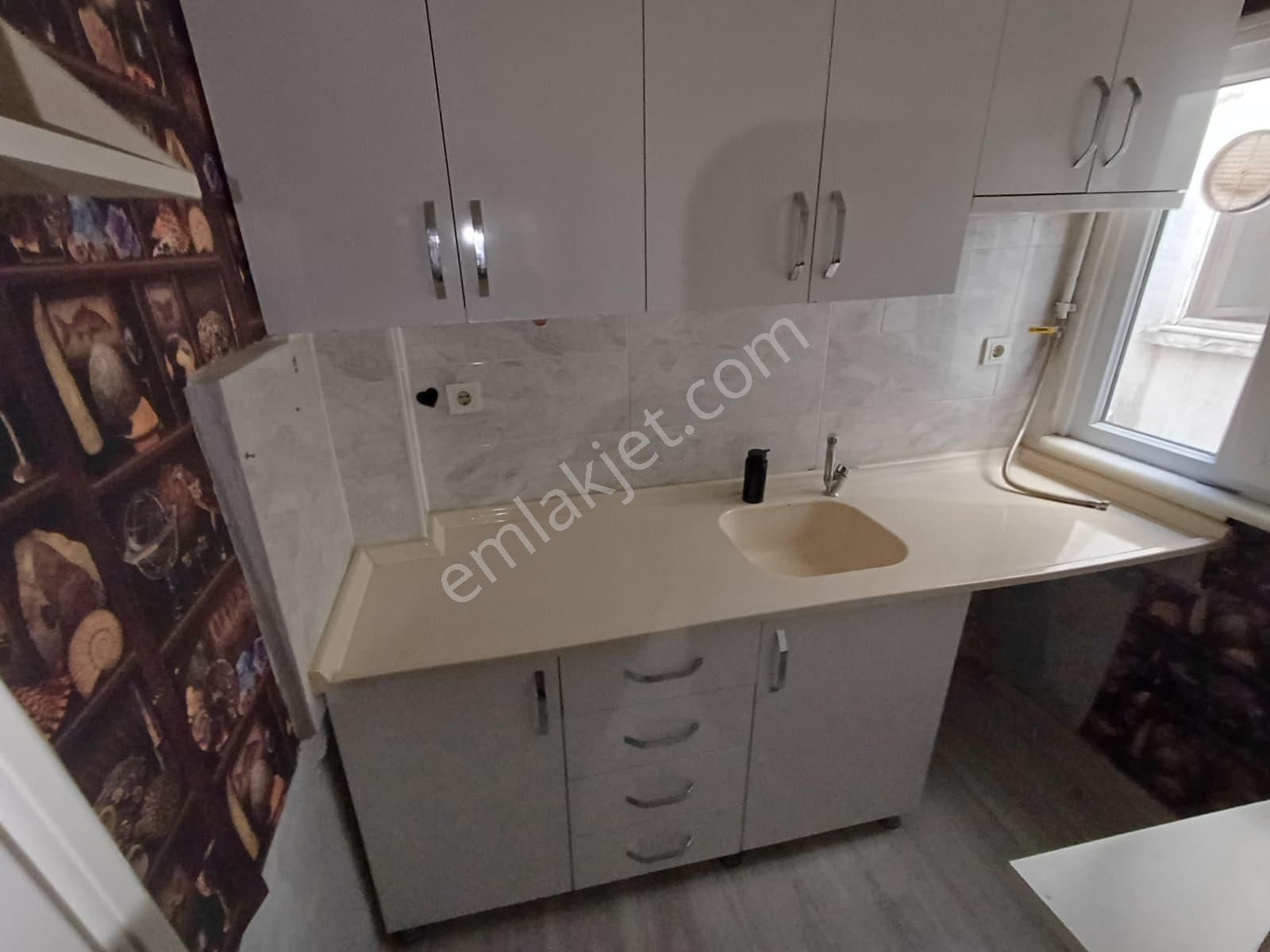 Fatih Koca Mustafapaşa Mah. Samatyada 2+1 65m² Arkacephe İskanlı Satılık Daire Osmanlı Emlak - Görsel 2