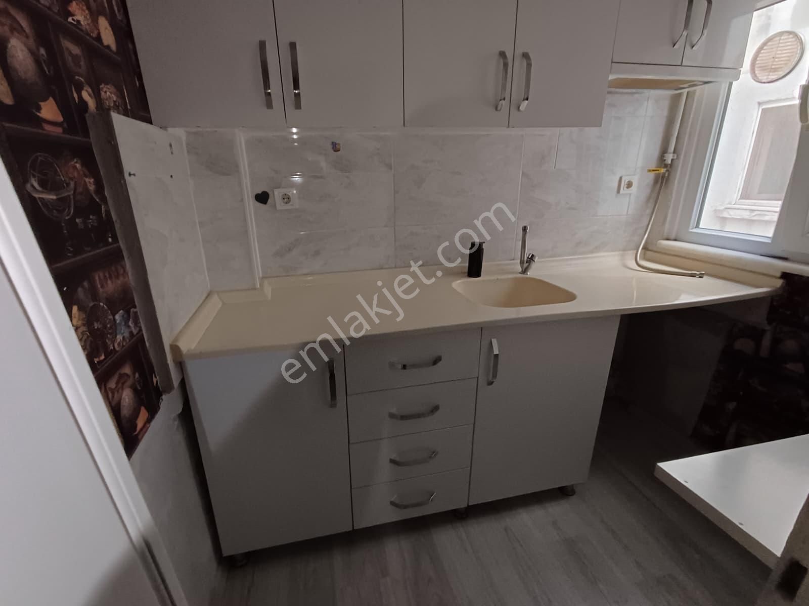 Fatih Koca Mustafapaşa Mah. Samatyada 2+1 65m² Arkacephe İskanlı Satılık Daire Osmanlı Emlak - Görsel 6
