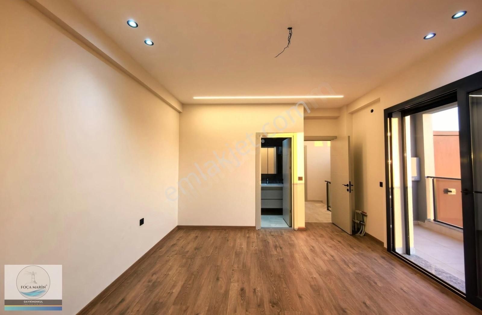 Foça'da Deniz Manzaralı Modern Mimari Müstakil-havuzlu 5+1 Villa - Görsel 6