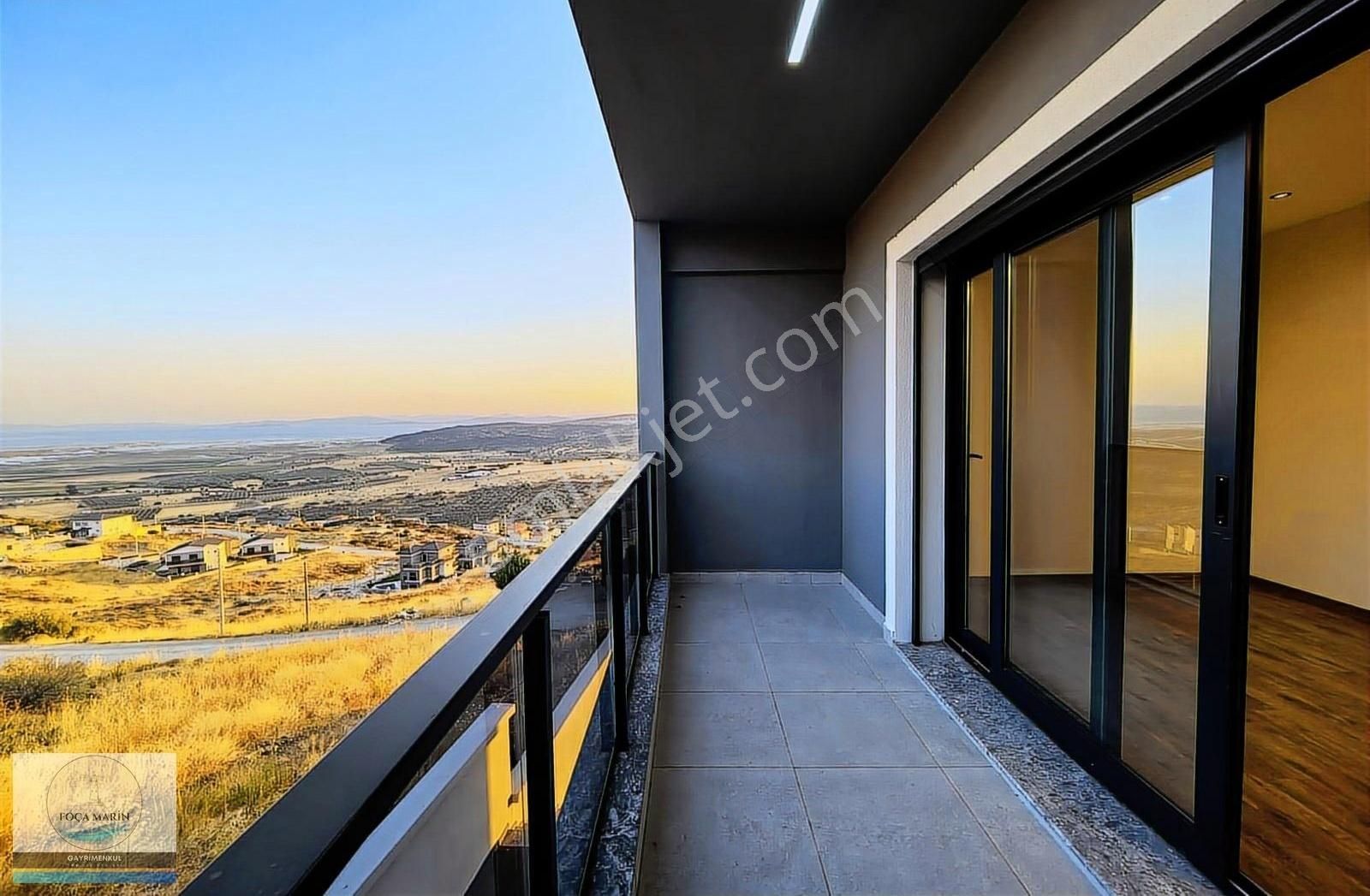 Foça'da Deniz Manzaralı Modern Mimari Müstakil-havuzlu 5+1 Villa - Görsel 26