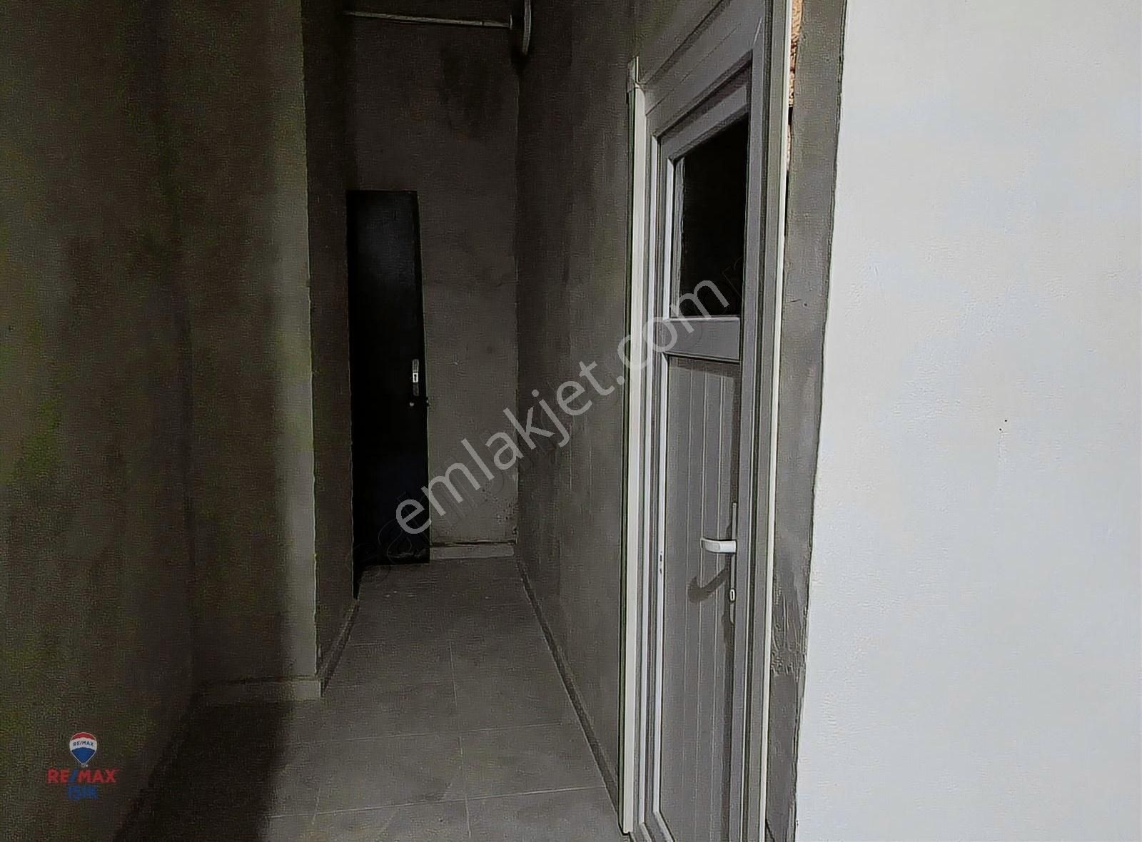Samandra Merkezde,iskanlı, Çok Amaçlı 550 M2 - Görsel 5