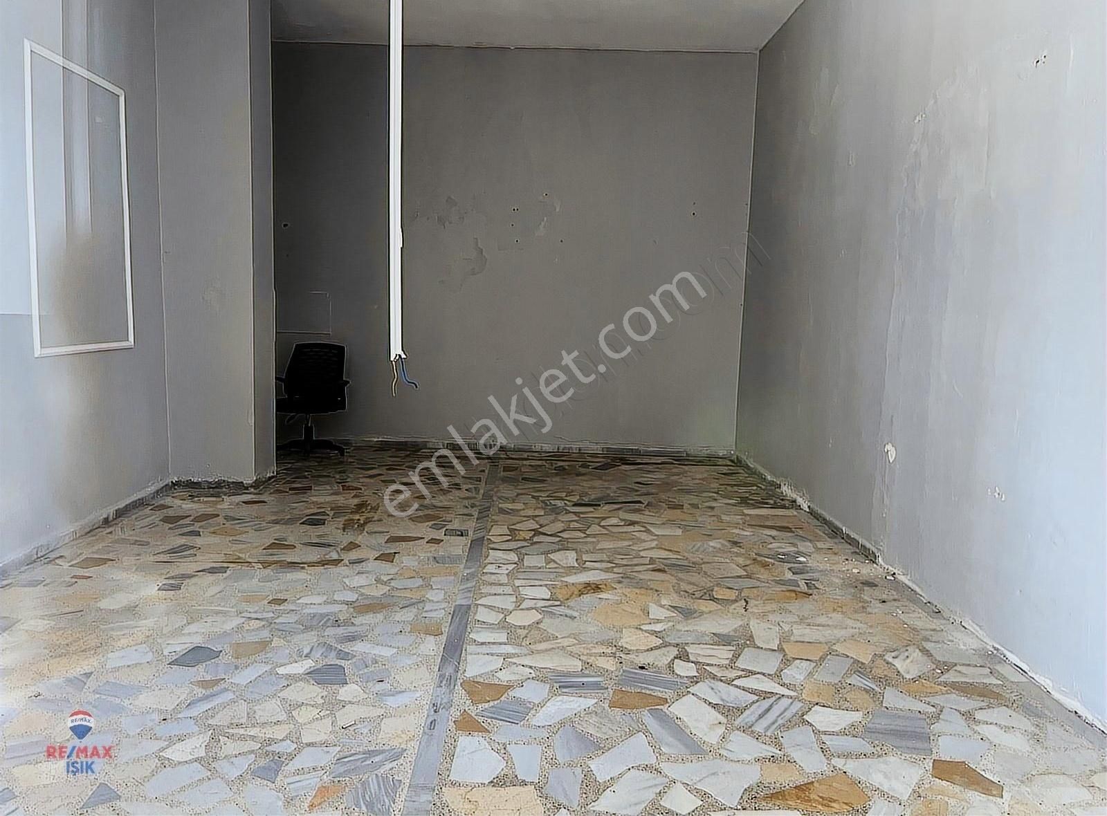 Samandra Merkezde,iskanlı, Çok Amaçlı 550 M2 - Görsel 7