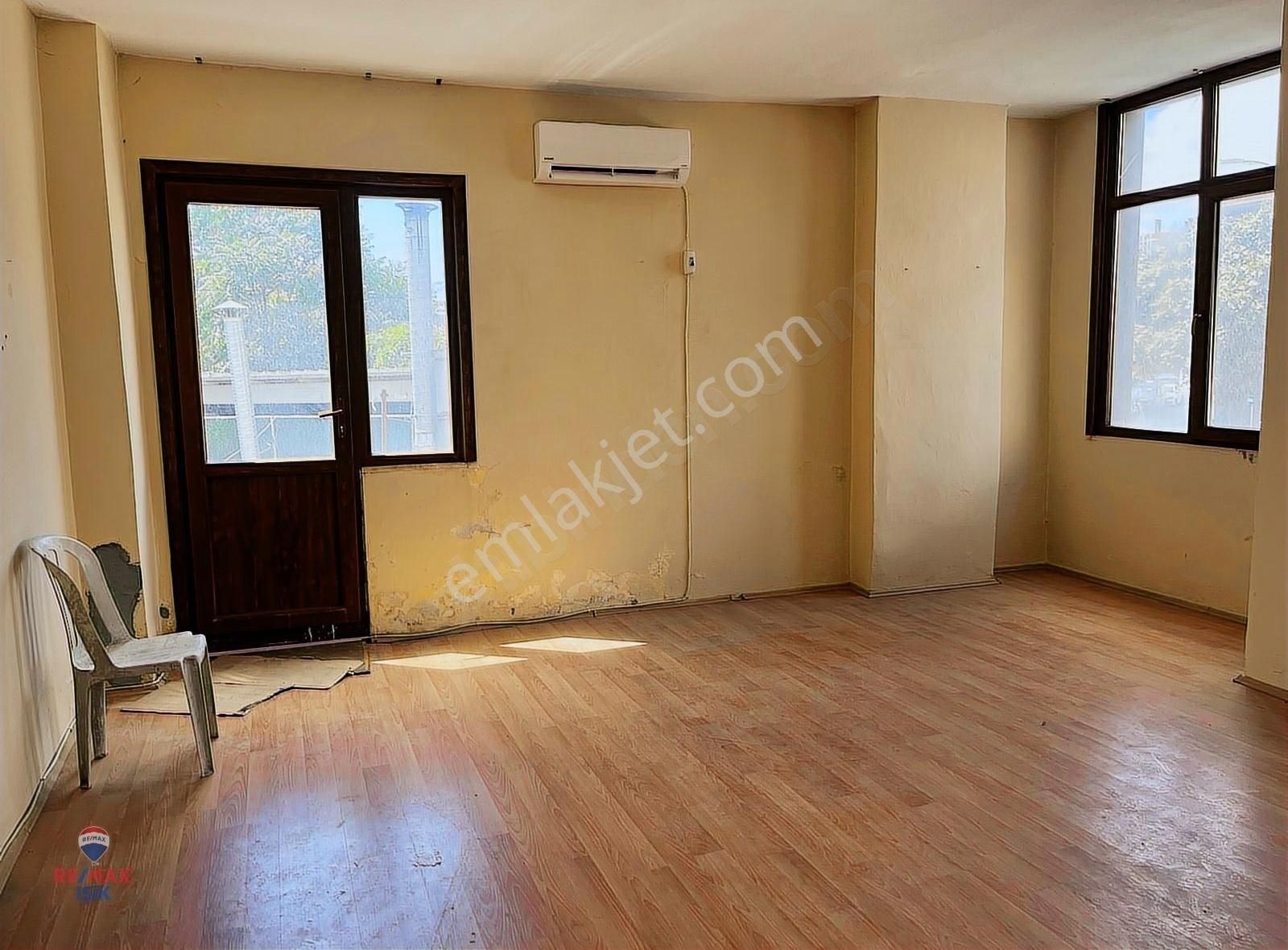 Samandra Merkezde,iskanlı, Çok Amaçlı 550 M2 - Görsel 10
